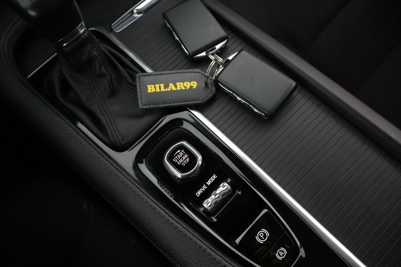Volvo S90 2018 D3 Business aut -  Webasto | Vetokoukku | Acc | Lane assist | Uudet jarrulevyt & palat sekä perushuolto suoritettu juuri!
