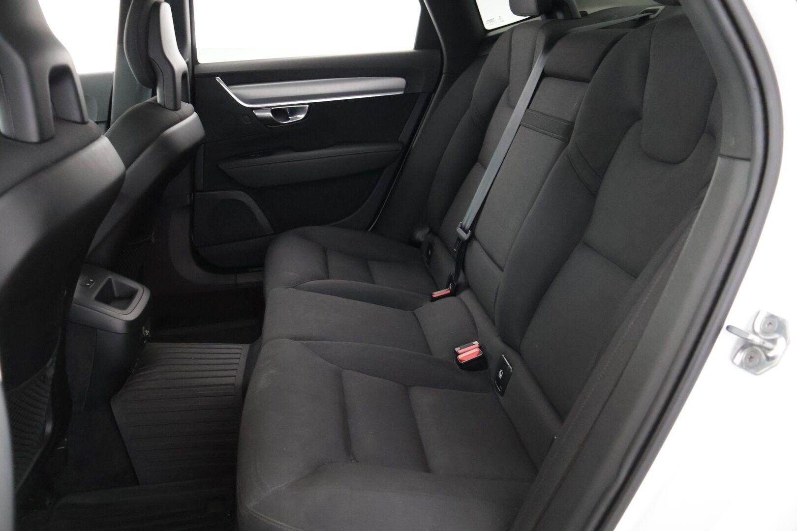 Volvo S90 2018 D3 Business aut -  Webasto | Vetokoukku | Acc | Lane assist | Uudet jarrulevyt & palat sekä perushuolto suoritettu juuri!