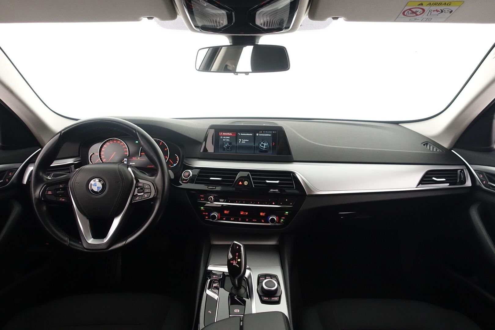 BMW 520 2018 G31 Touring 520d A xDrive Business - | Webasto | Vakkari | P.Tutkat | S.Kontti | Suomi Auto | 2X Renkaat ja vanteet |