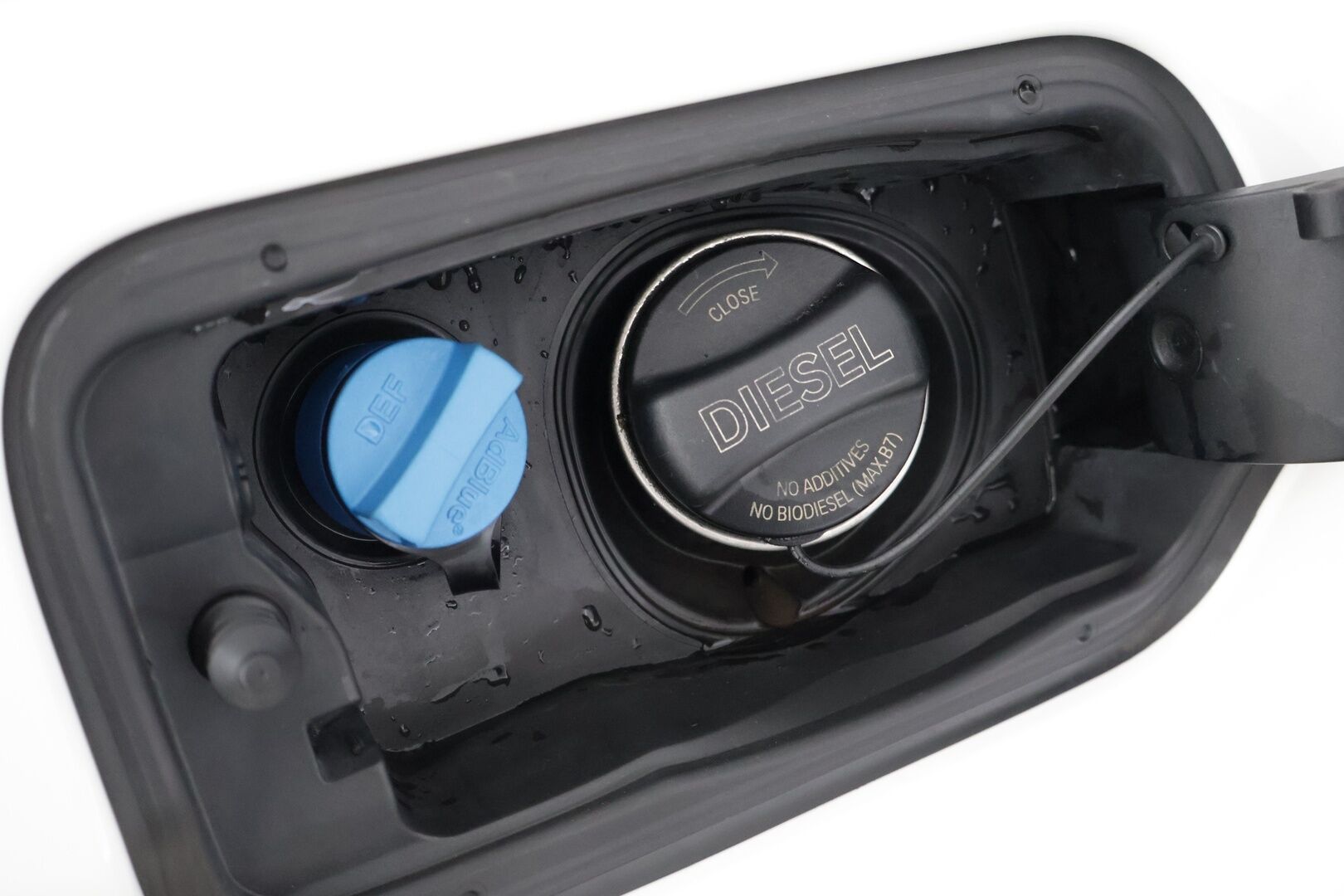 BMW 520 2015 F11 Touring 520d A xDrive Business Luxury * Sporttinahat / Prof.Navi / Sähköluukku / Hifit / Vakkari * - 2x Renkaat & Vanteet / Hyvin huollettu - HULLUT AVAJAISHULINAT KORKOTARJOUS 3,29 %