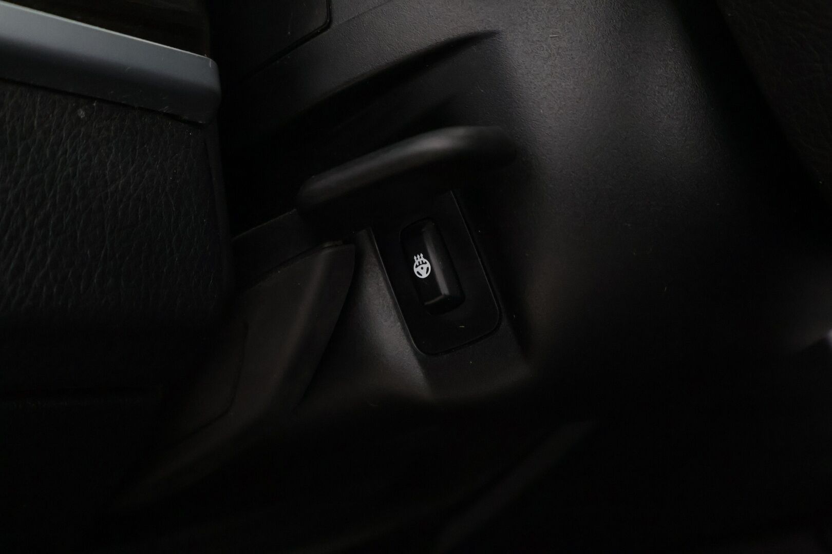 BMW 520 2015 F11 Touring 520d A xDrive Business Luxury * Sporttinahat / Prof.Navi / Sähköluukku / Hifit / Vakkari * - 2x Renkaat & Vanteet / Hyvin huollettu - HULLUT AVAJAISHULINAT KORKOTARJOUS 3,29 %