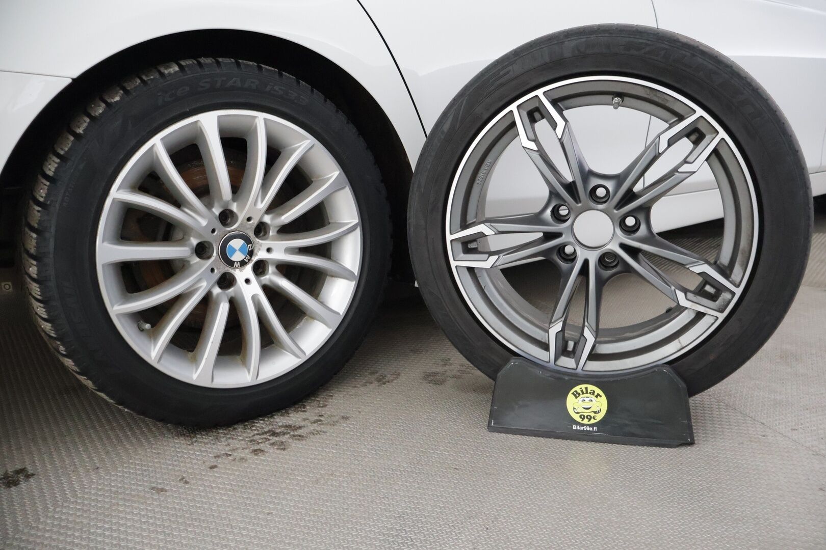 BMW 520 2015 F11 Touring 520d A xDrive Business Luxury * Sporttinahat / Prof.Navi / Sähköluukku / Hifit / Vakkari * - 2x Renkaat & Vanteet / Hyvin huollettu 