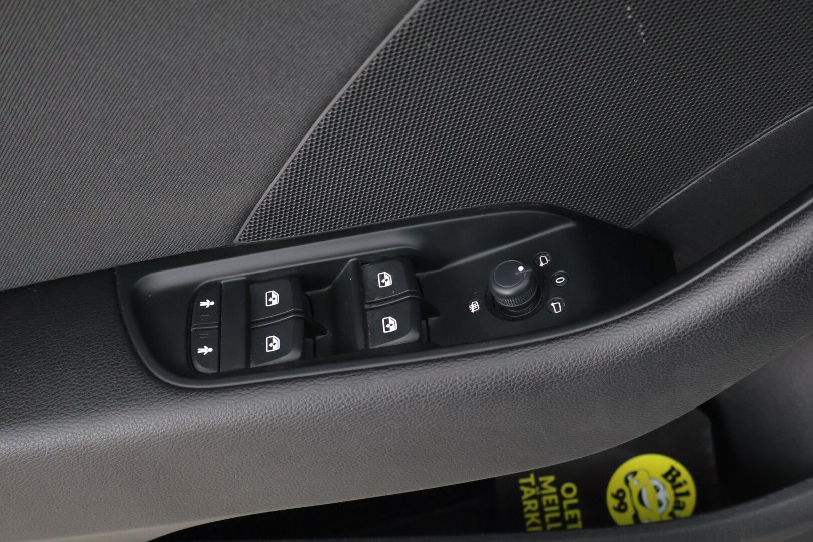 Audi A3 2019 Sportback Pro Business 30 TFSI 85 kW S tronic**Akustinen tutka takana / ACC / Siisti / Huollettu** - Kahdet renkaat aluvantein / Jakohihna ja vesipumppu vaihdettu 06/24