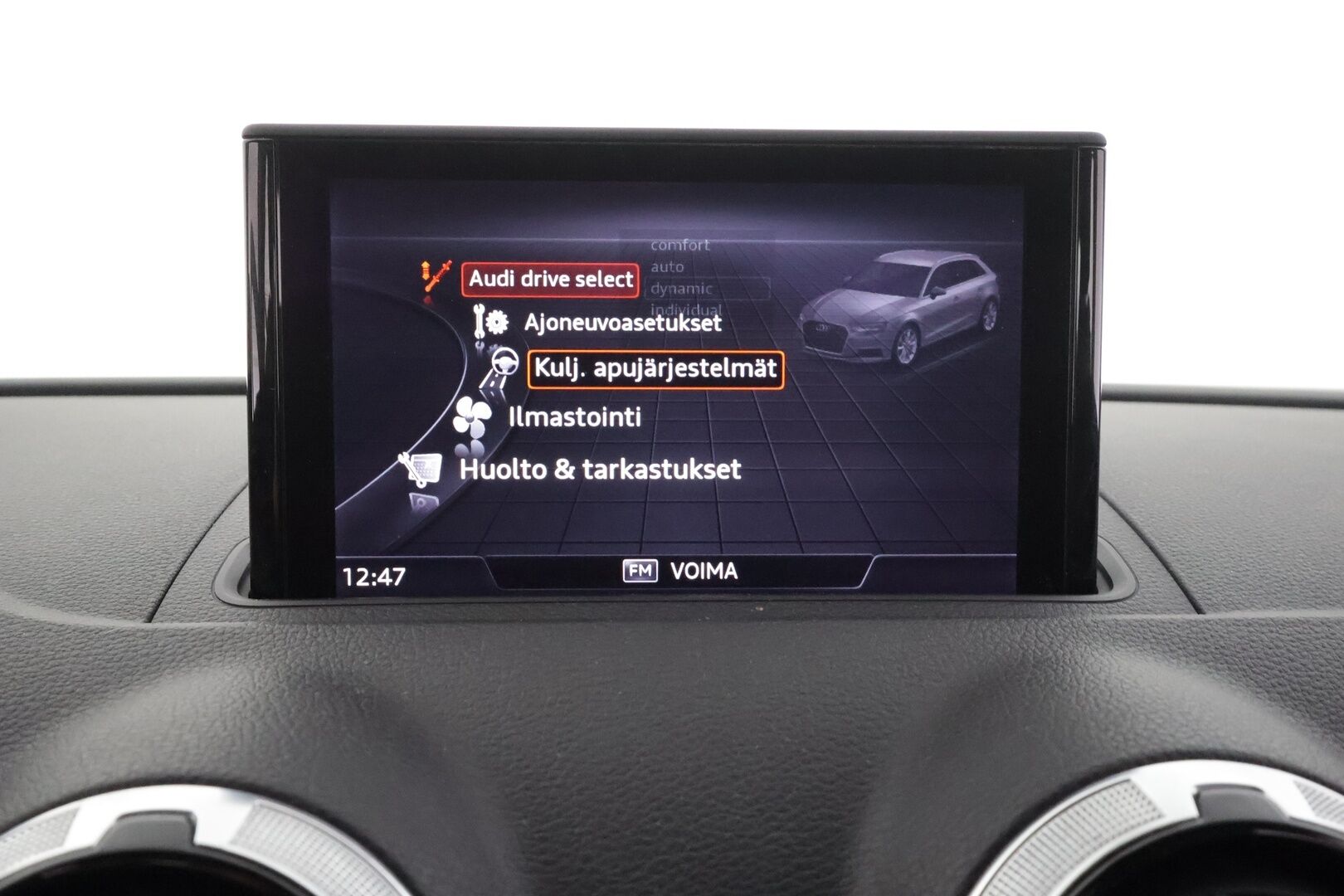 Audi A3 2019 Sportback Pro Business Sport 30 TFSI 85 kW S tronic - | ACC | Nahkaverhoilu | Sporttipenkit | Audi Sound System | LED | Keyless | Apple & Android | Pre Sense | Suomiauto | 2x renkaat aluin | 