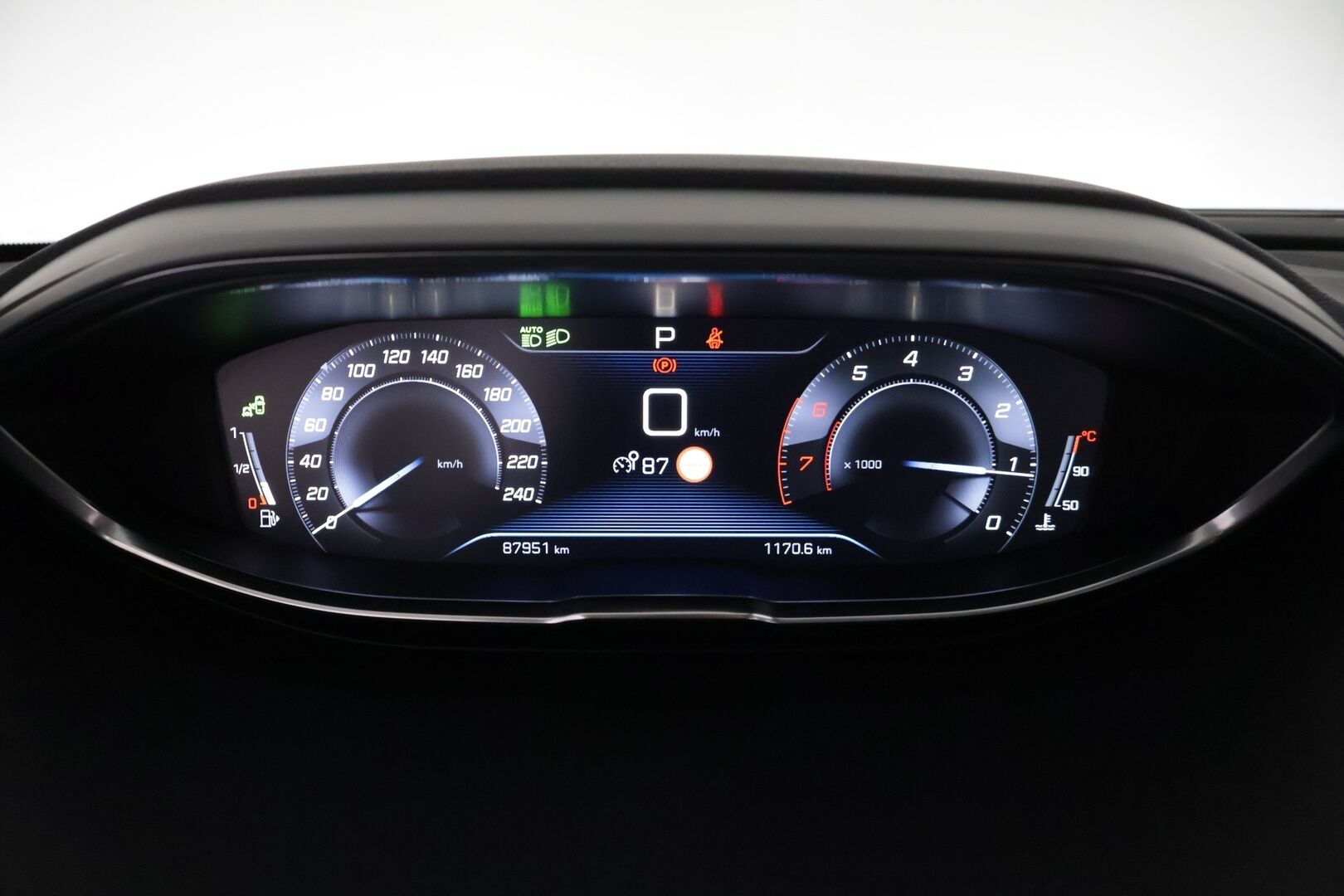 Peugeot 5008 2019 Allure PureTech 130 EAT8-automaatti * 7P / Ambient / Vakkari / CarPlay / Lohko+ sisä * - * Jakopää tehty! / Tilava / Juuri Huollettu! *