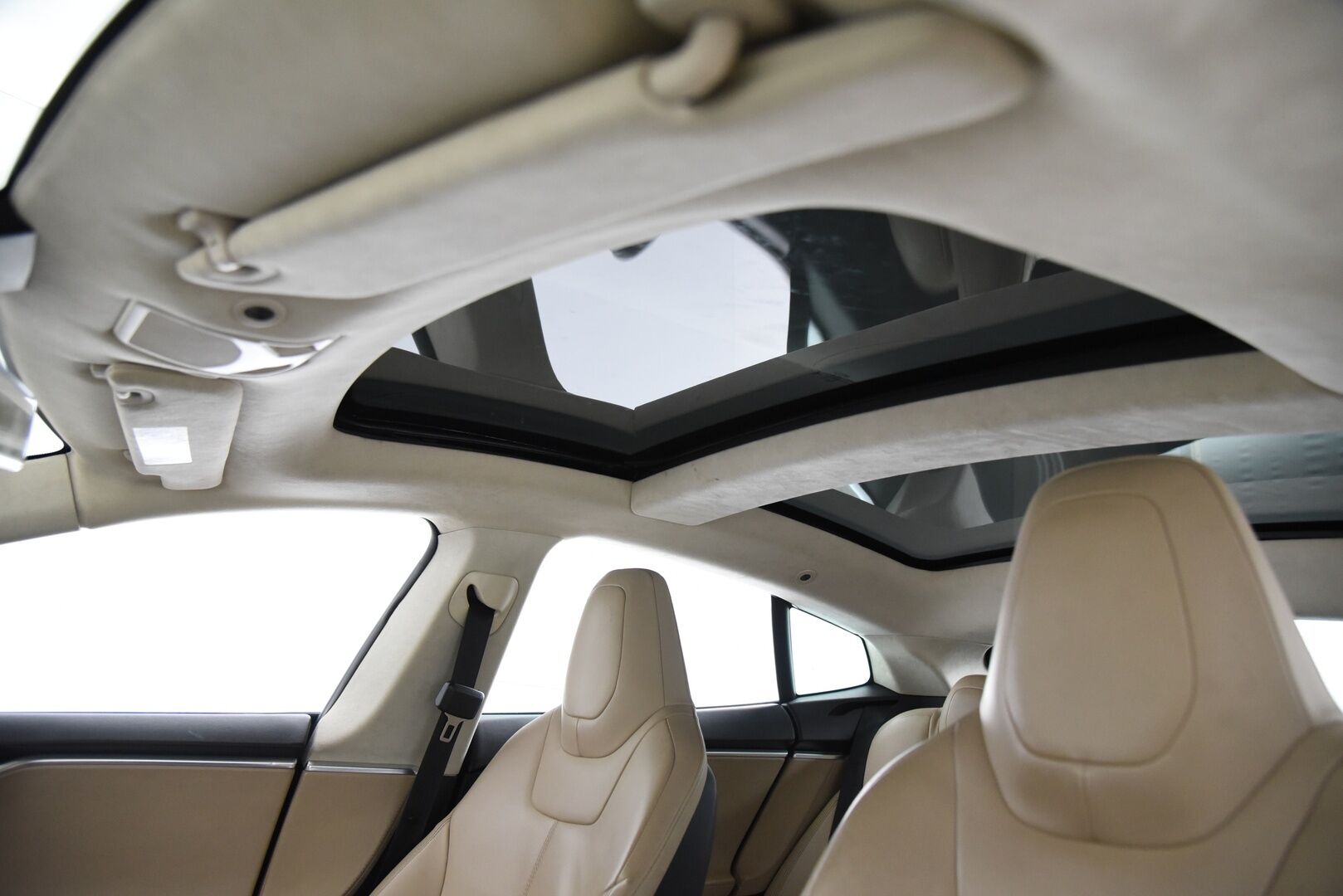 Tesla Model S 2014 P 85 / YritysOutlet - Myydään vain yrityksille - Ilmaiset supercharget / Tämä auto myydään YritysOutlet -valikoimasta vain yritykselle