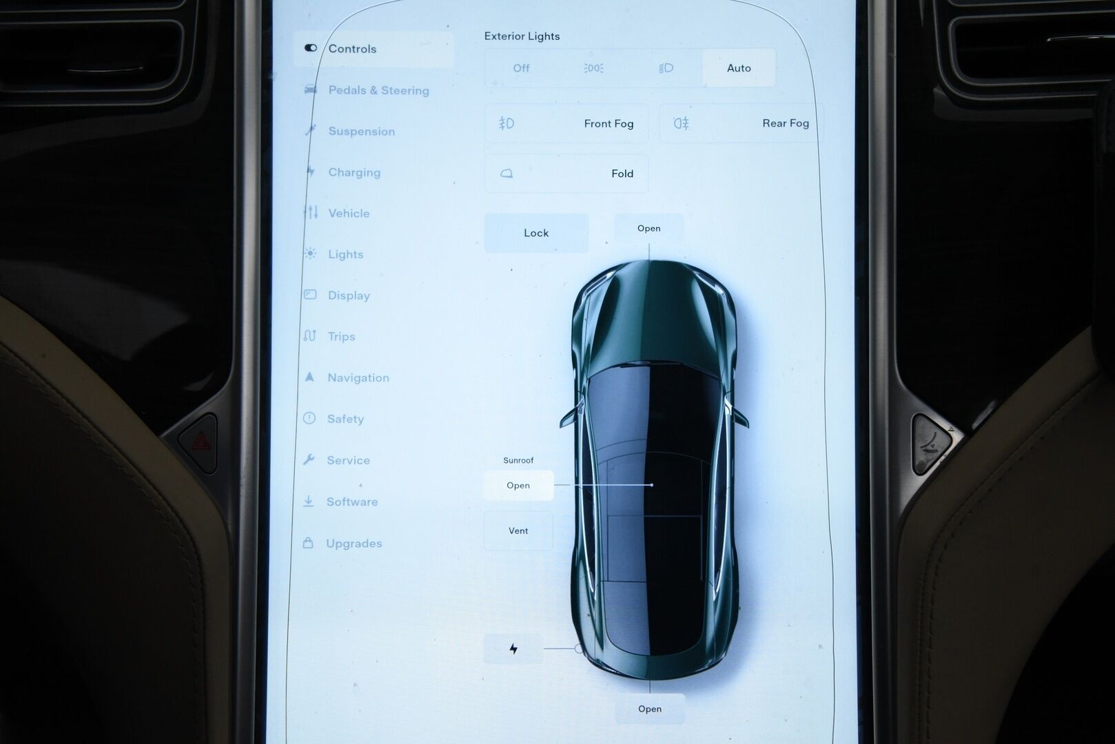 Tesla Model S 2014 P 85 / YritysOutlet - Myydään vain yrityksille - Ilmaiset supercharget / Tämä auto myydään YritysOutlet -valikoimasta vain yritykselle