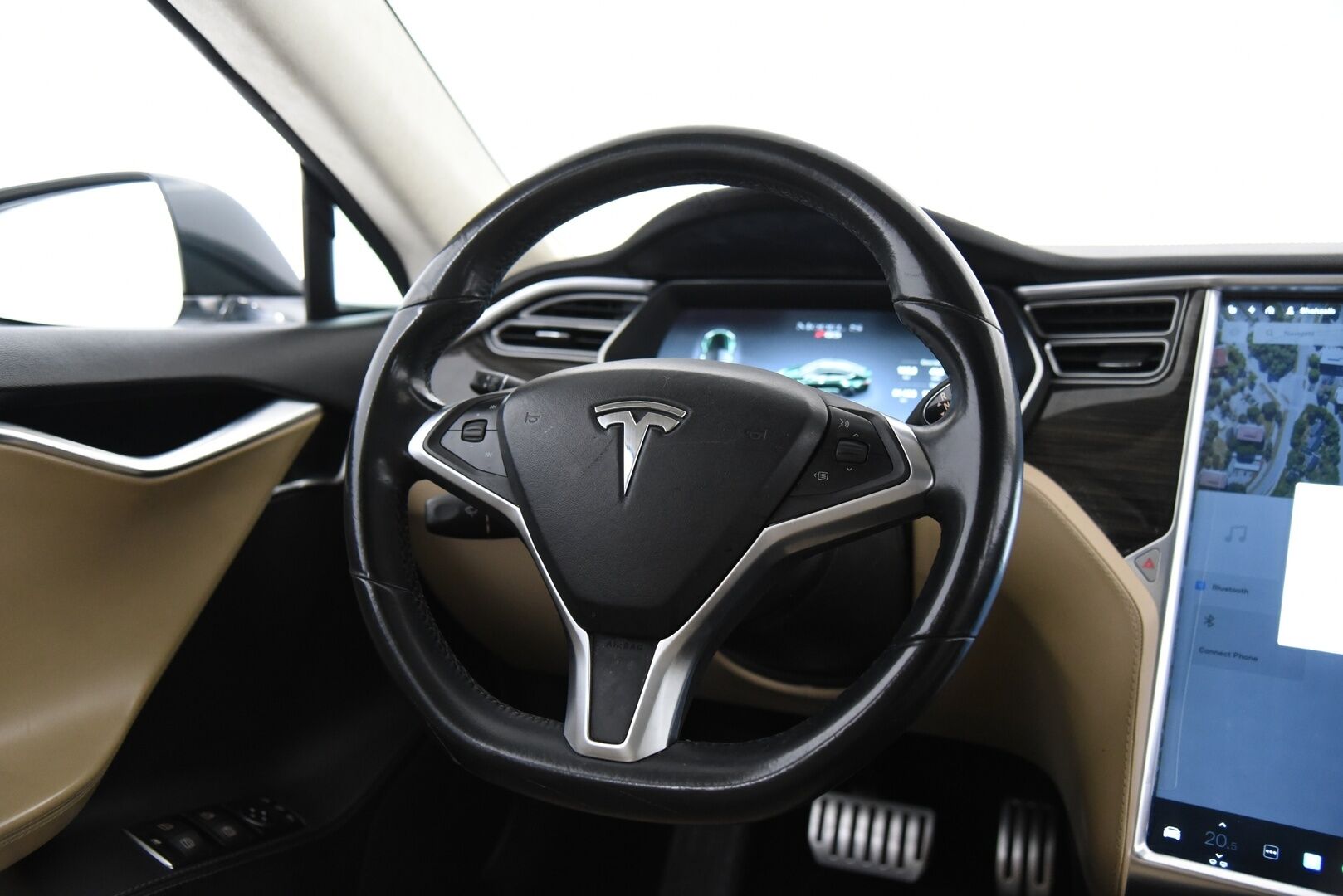 Tesla Model S 2014 P 85 / YritysOutlet - Myydään vain yrityksille - Ilmaiset supercharget / Tämä auto myydään YritysOutlet -valikoimasta vain yritykselle