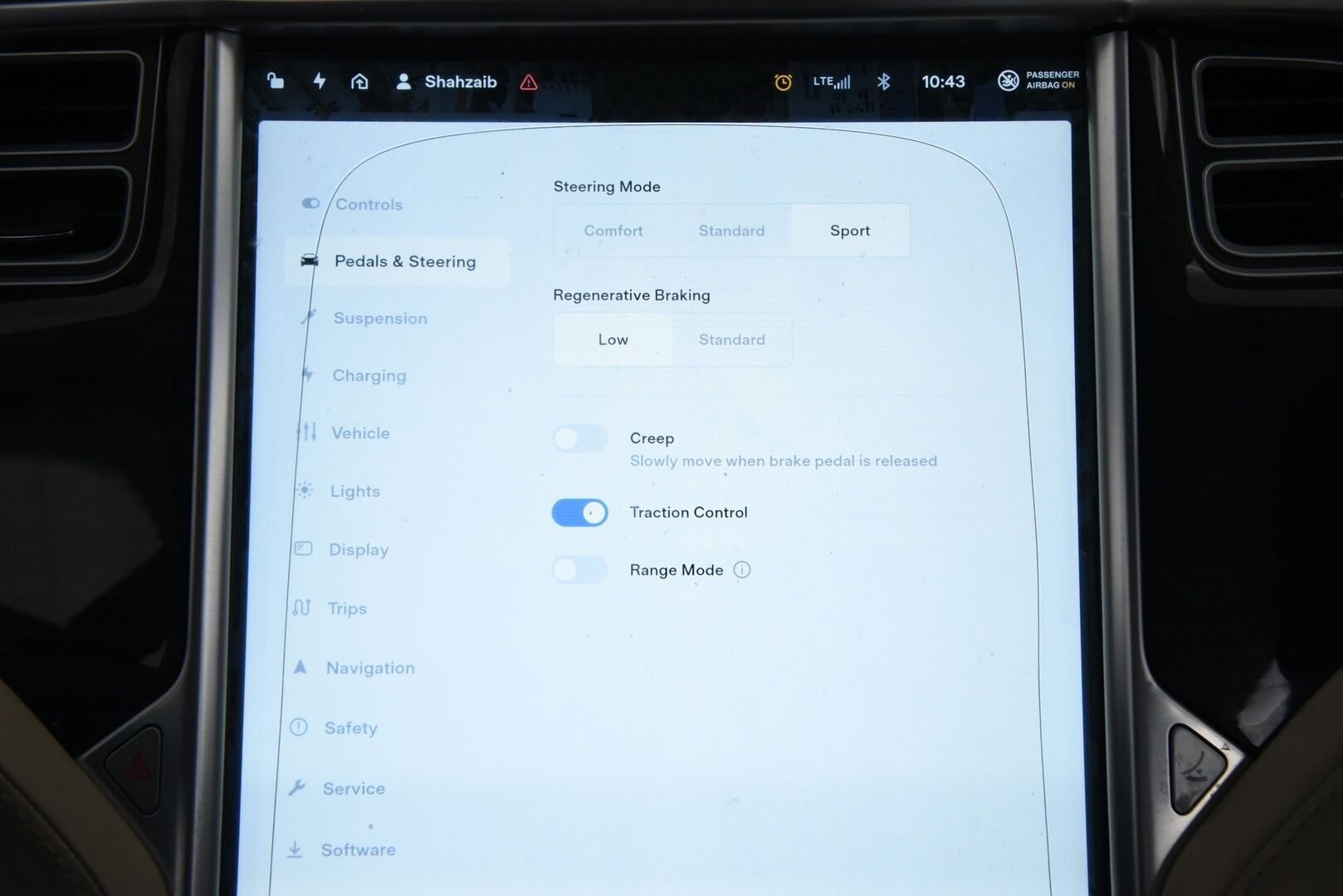 Tesla Model S 2014 P 85 / YritysOutlet - Myydään vain yrityksille - Ilmaiset supercharget / Tämä auto myydään YritysOutlet -valikoimasta vain yritykselle