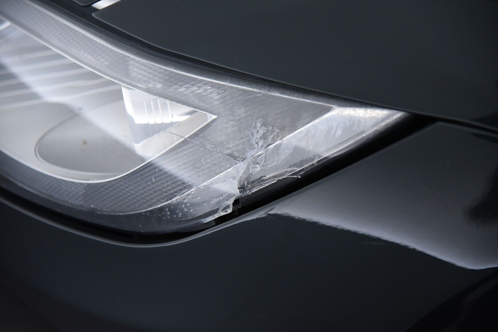 Tesla Model S 2014 P 85 / YritysOutlet - Myydään vain yrityksille - Ilmaiset supercharget / Tämä auto myydään YritysOutlet -valikoimasta vain yritykselle
