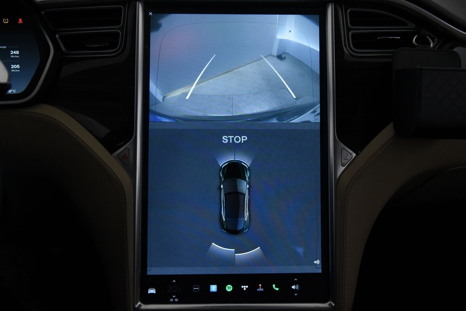Tesla Model S 2014 P 85 / YritysOutlet - Myydään vain yrityksille - Ilmaiset supercharget / Tämä auto myydään YritysOutlet -valikoimasta vain yritykselle