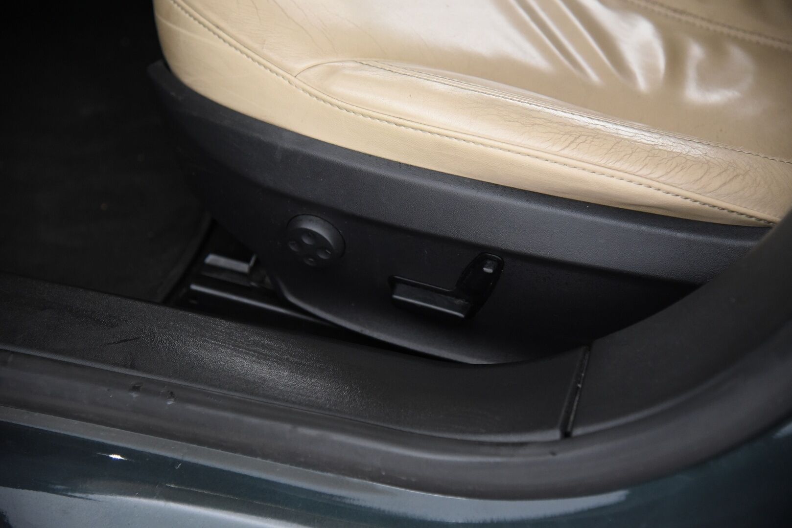 Tesla Model S 2014 P 85 / YritysOutlet - Myydään vain yrityksille - Ilmaiset supercharget / Tämä auto myydään YritysOutlet -valikoimasta vain yritykselle