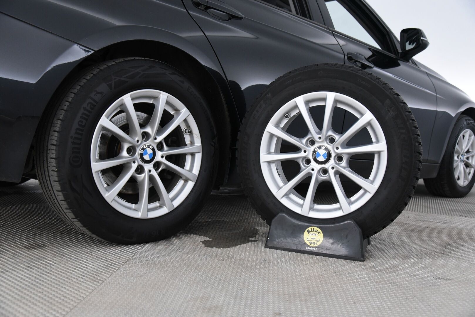 BMW 320 2019 F31 Touring 320i xDrive Limited Edition / 1-om. Suomi-auto / Sporttipenkit / Nahkasisusta / LED / Vakkari / - Merkkihuollettu / Todella siisti / Sähkökontti