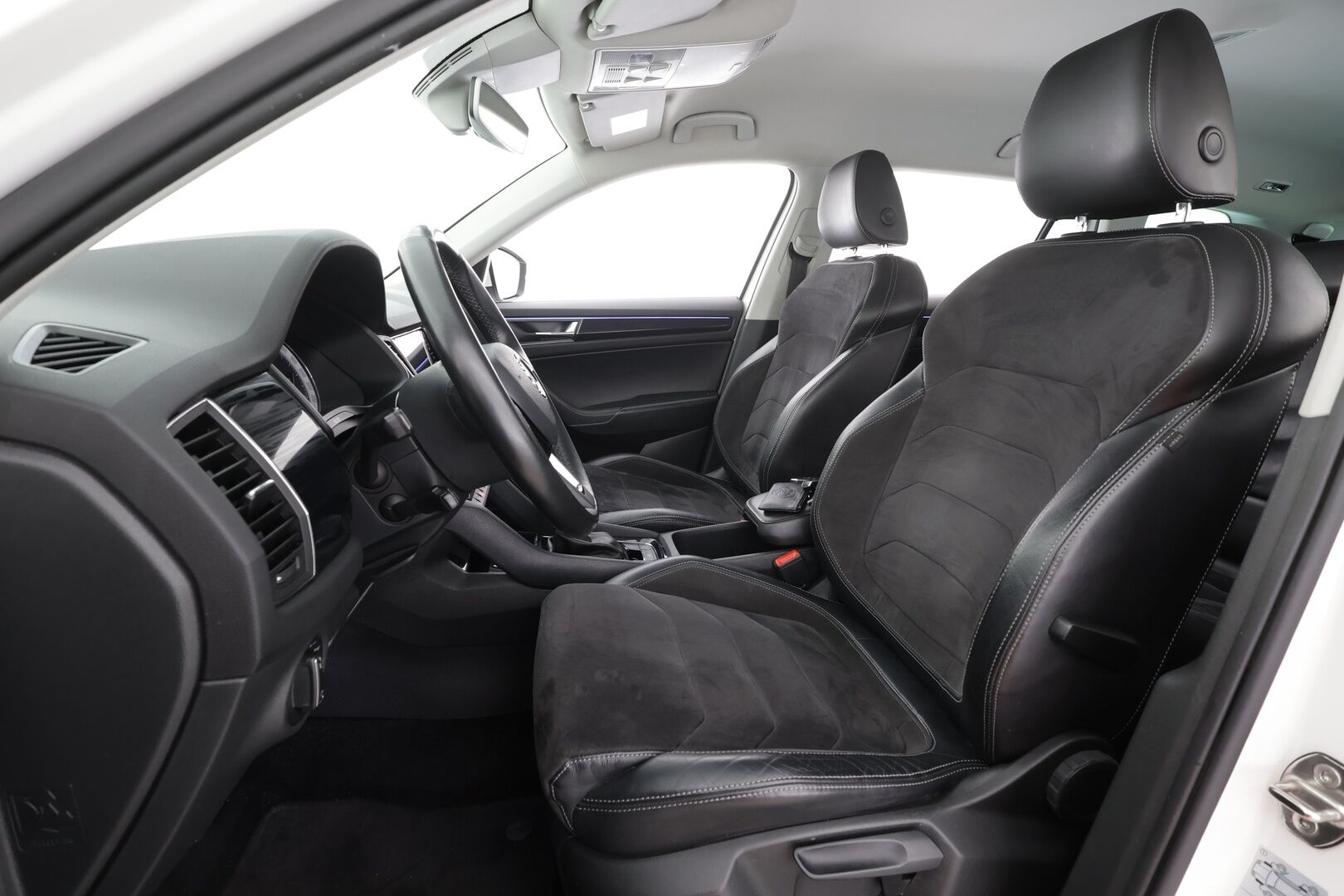 Skoda Kodiaq 2017 2,0 TDI 190 4x4 Style DSG * ACC / Webasto / Koukku / LED / Canton / P.Kamera / Puolinahat / Keyless * - Kahdet renkaat