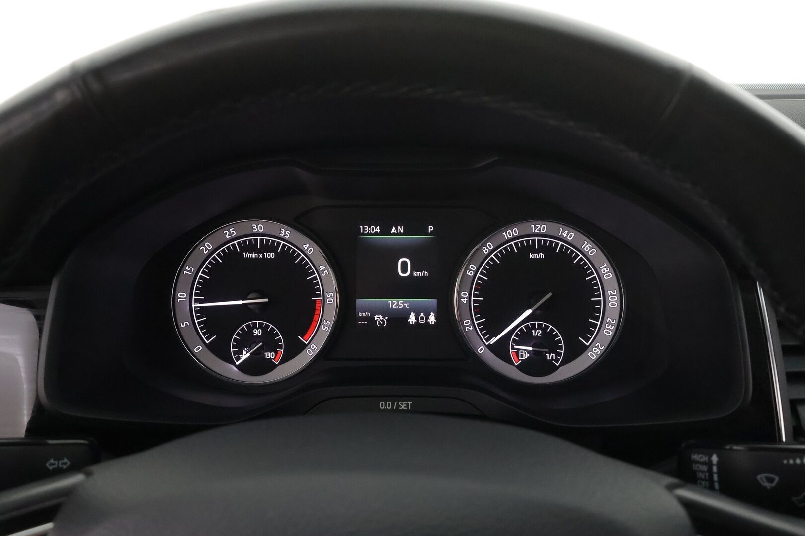 Skoda Kodiaq 2017 2,0 TDI 190 4x4 Style DSG * ACC / Webasto / Koukku / LED / Canton / P.Kamera / Puolinahat / Keyless * - Kahdet renkaat