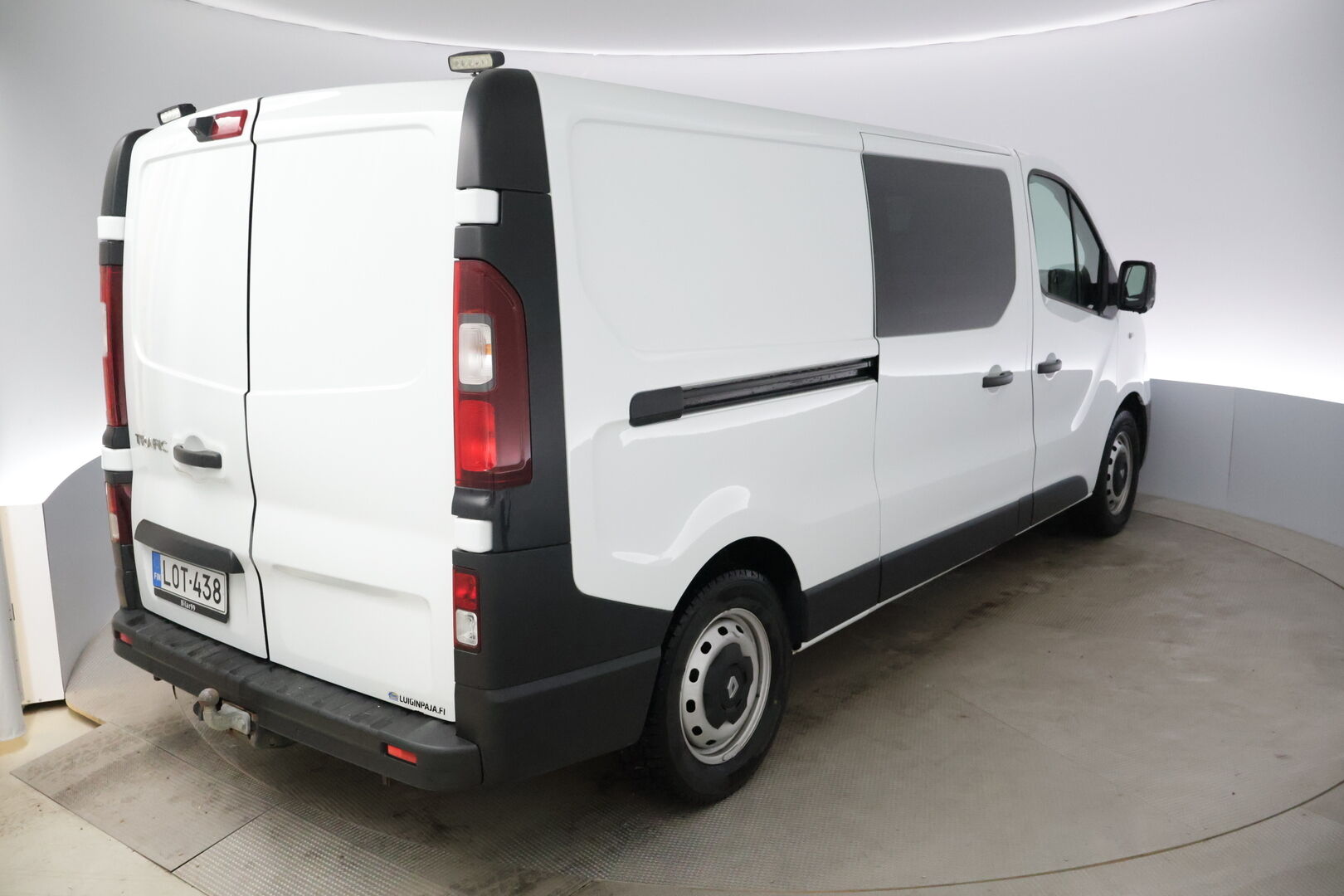 Renault Trafic 2019 dCi 125 TwinTurbo L2H1 6,0 m3 *Eber / Peruutuskamera / Pariovet / Läpijuostava / Vetokoukku / Suomi-auto* - 2.OM Suomi-auto / Lisälämmitin - HULLUT AVAJAISHULINAT KORKOTARJOUS 3,29 %