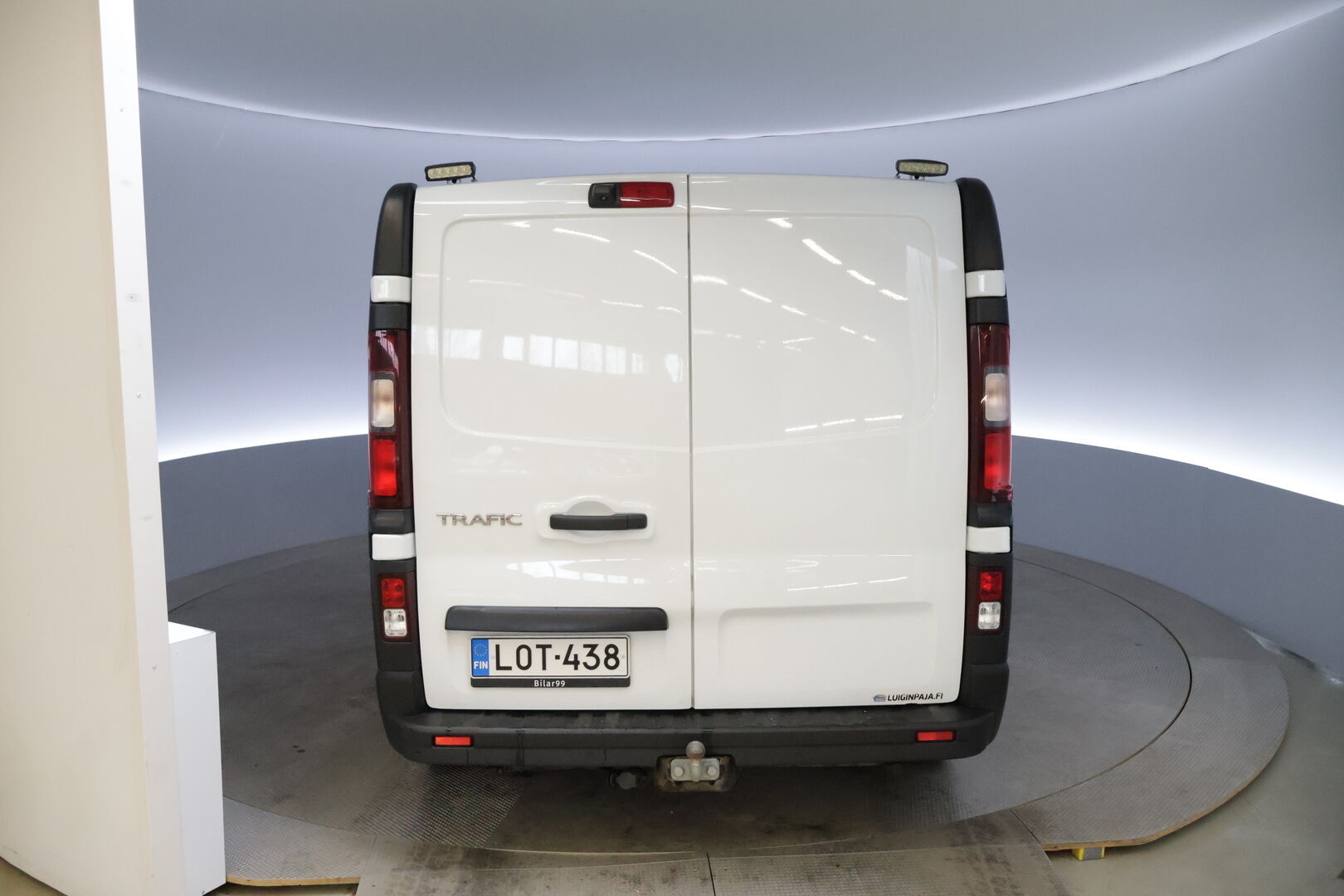 Renault Trafic 2019 dCi 125 TwinTurbo L2H1 6,0 m3 *Eber / Peruutuskamera / Pariovet / Läpijuostava / Vetokoukku / Suomi-auto* - 2.OM Suomi-auto / Lisälämmitin - HULLUT AVAJAISHULINAT KORKOTARJOUS 3,29 %