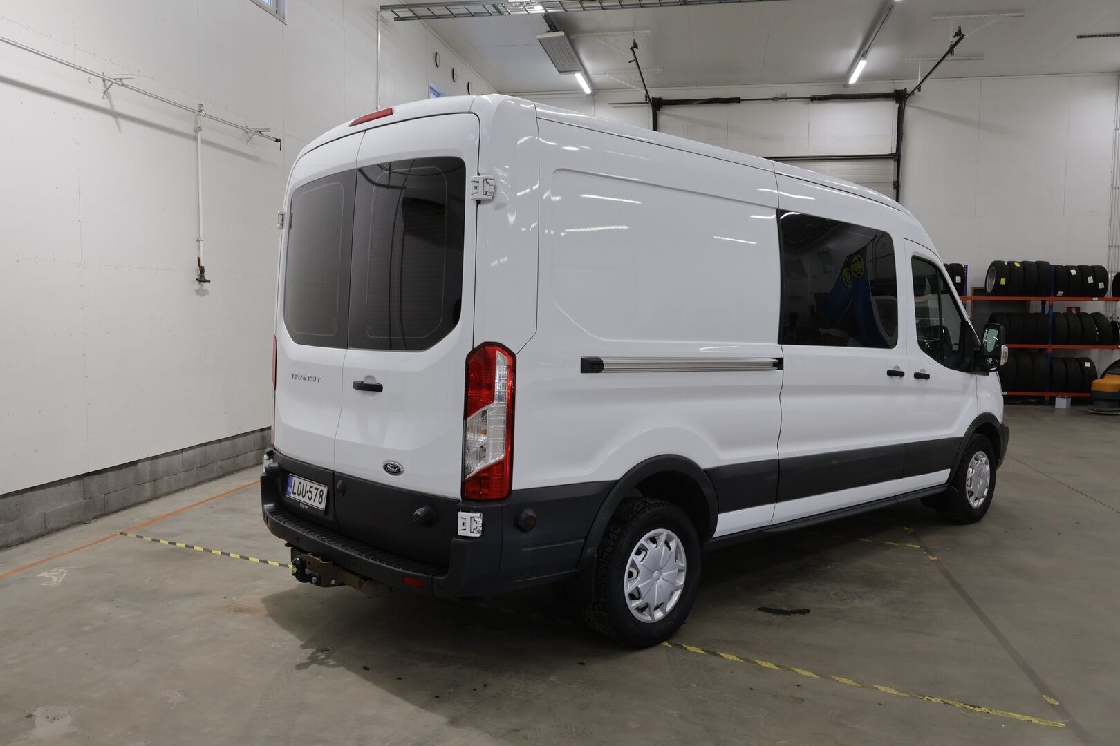 Ford Transit 2019 350 2,0 TDCi 170 hv A6 Etuveto Trend L3H2 * Webasto / Koukku / ACC / Kaistavahti / Lämmitettävä Tuulilasi / Ilmastointi * - Suomi-auto / Kahdet renkaat