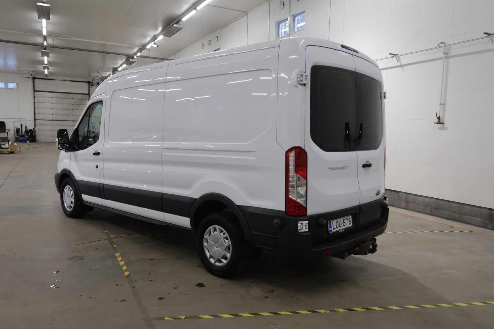 Ford Transit 2019 350 2,0 TDCi 170 hv A6 Etuveto Trend L3H2 * Webasto / Koukku / ACC / Kaistavahti / Lämmitettävä Tuulilasi / Ilmastointi * - Suomi-auto / Kahdet renkaat