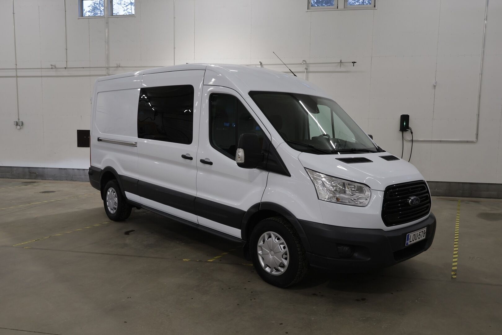 Ford Transit 2019 350 2,0 TDCi 170 hv A6 Etuveto Trend L3H2 * Webasto / Koukku / ACC / Kaistavahti / Lämmitettävä Tuulilasi / Ilmastointi * - Suomi-auto / Kahdet renkaat
