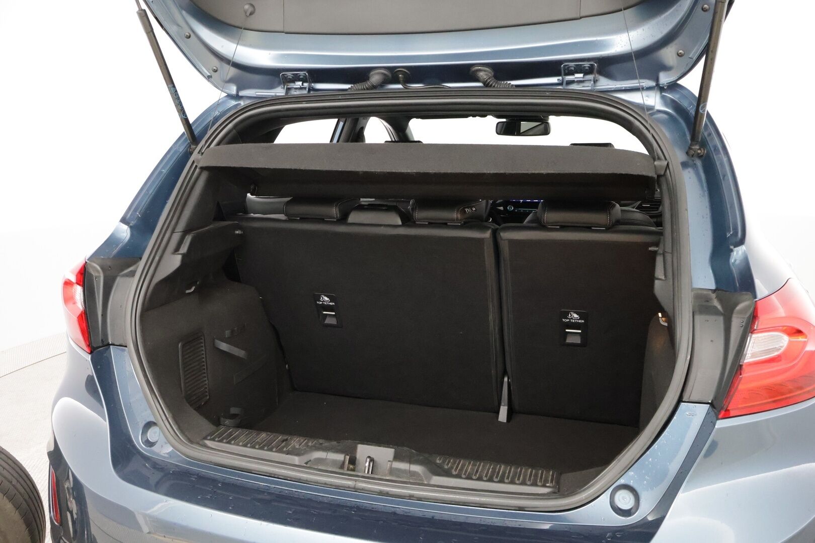 Ford Fiesta 2019 1,0 EcoBoost 125hv M6 Active III 5-ovinen * Bang&Olufsen / Vetokoukku / Peruutuskamera / Lohko & Sisäpistoke / Navi / Vakkari - Suomiauto / Lämpölasi / Huippuvarusteet!