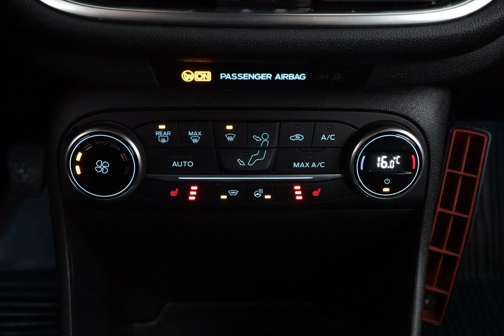 Ford Fiesta 2019 1,0 EcoBoost 125hv M6 Active III 5-ovinen * Bang&Olufsen / Vetokoukku / Peruutuskamera / Lohko & Sisäpistoke / Navi / Vakkari - Suomiauto / Lämpölasi / Huippuvarusteet!