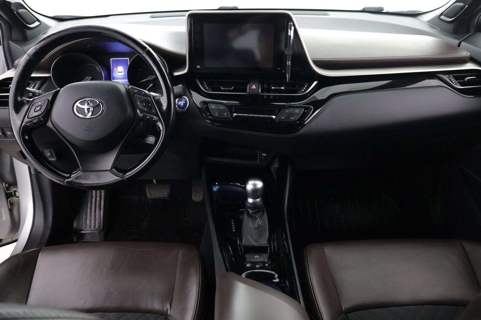 Toyota C-HR 2017 1.8 Hybrid Premium Business - ACC | JBL | Kaistavahti | Keyless | P.Kamera | Ratinlämmitin | Puolnahat | Kahdet renkaat ja vanteet