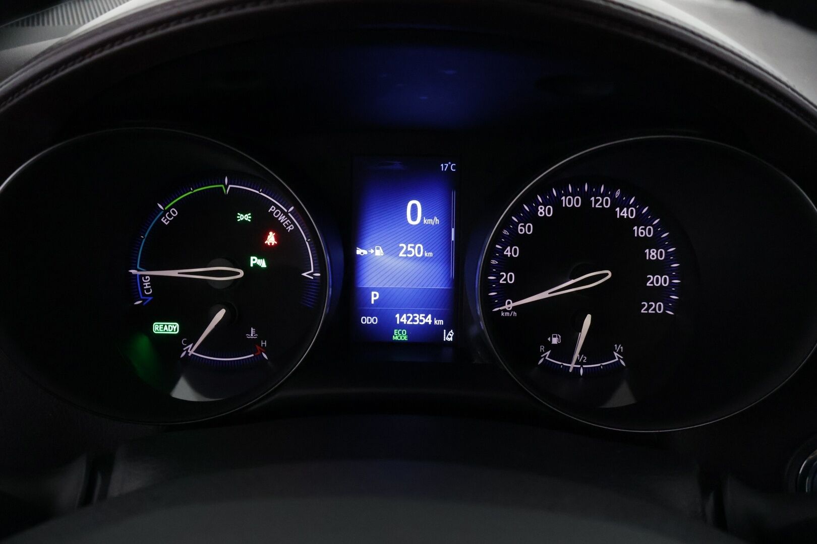 Toyota C-HR 2017 1.8 Hybrid Premium Business ** Adapt.vak / JBL / Kaistavahti / Osa-nahat / KeyLessGo / P-kamera **