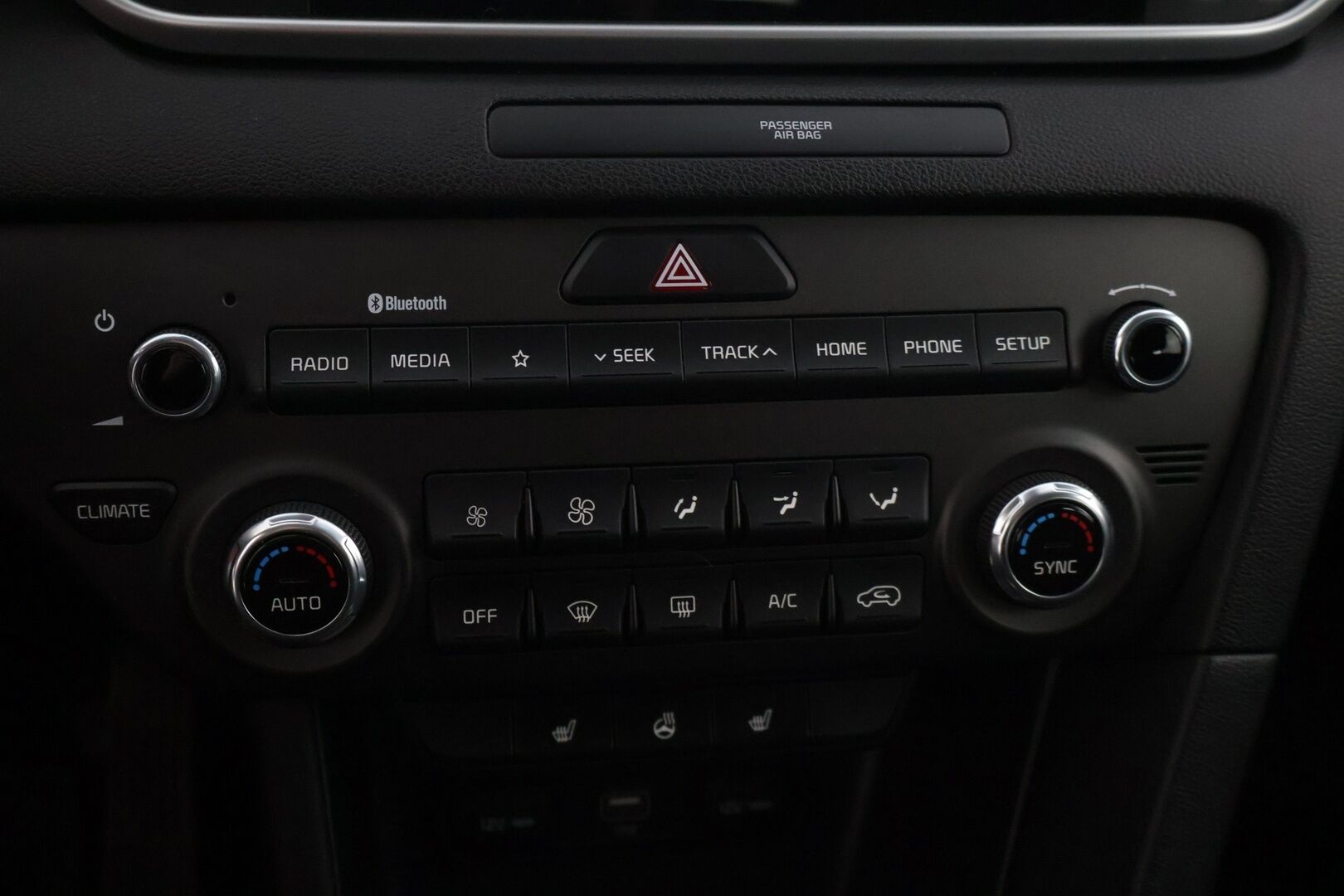 Kia Sportage 2019 1,6 ISG Urban Active EcoDynamics* P-kamera / sisätilanlämmitin / Ratinlämmitin / Apple&Android * - *kahdet hyvät renkaat alumiinivanteilla / hiljattain huollettu / Takuu voimassa 7.5.2026 asti! *