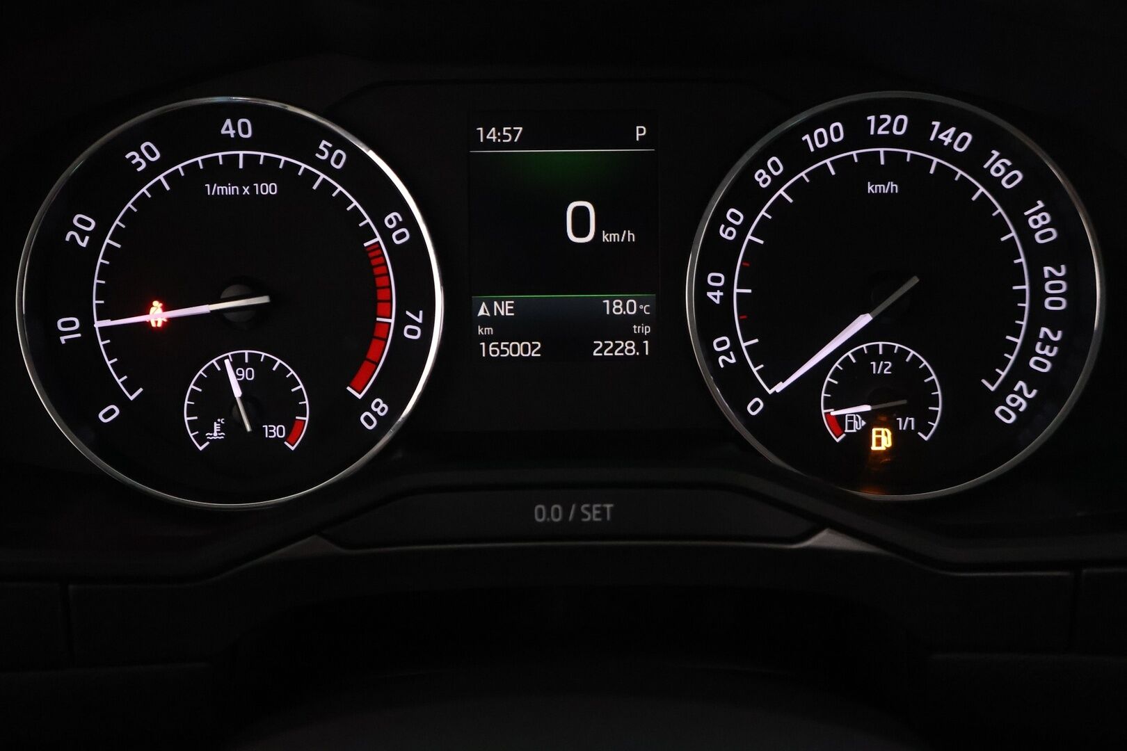 Skoda Superb 2018 Combi 1,5 TSI ACT Style BusinessLine DSG Autom. * ACC / Canton / Webasto / Vetokoukku / P.Kamera ja tutkat / Sähkökontti * - 2x renkaat ja vanteet 