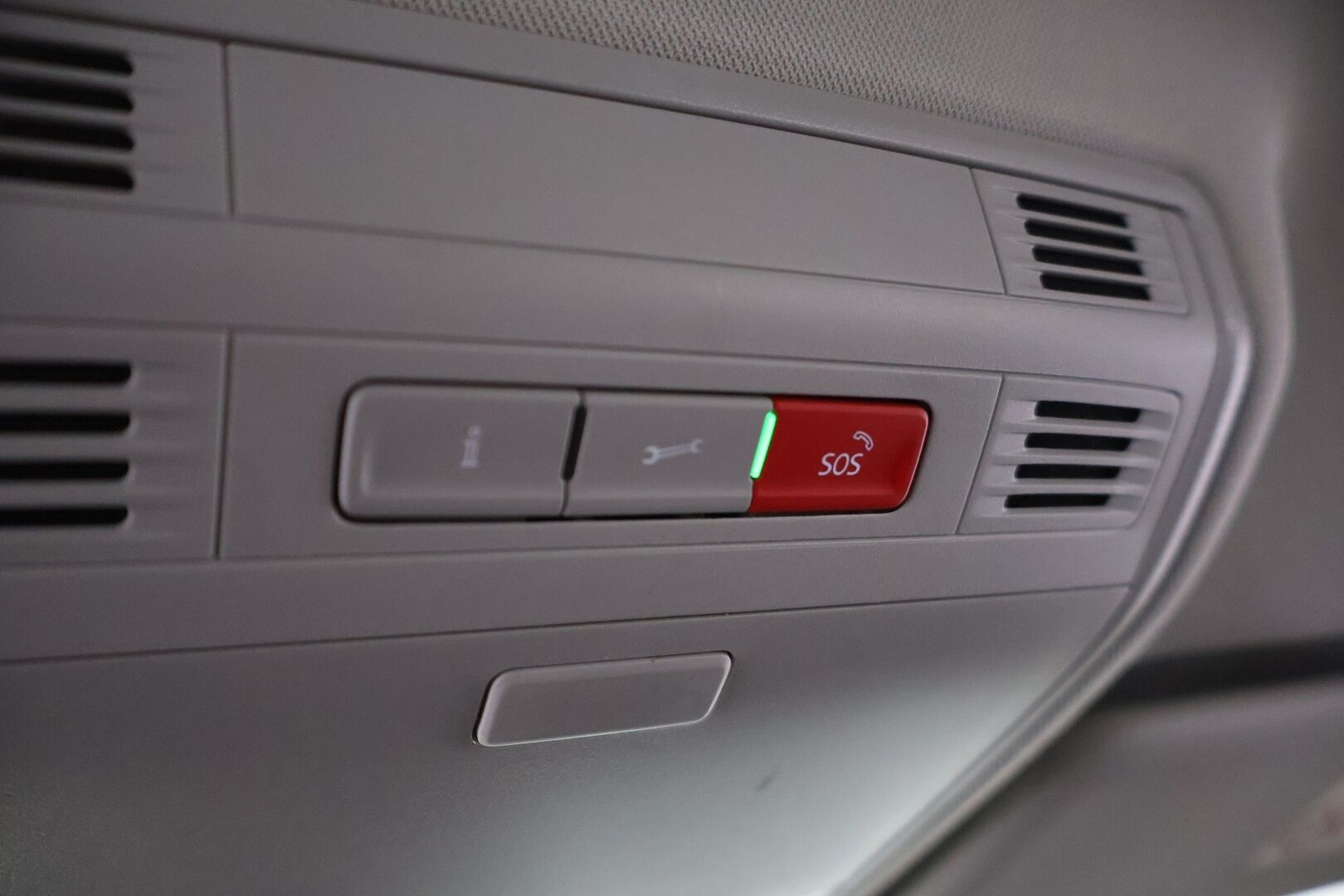 Skoda Superb 2018 Combi 1,5 TSI ACT Style BusinessLine DSG Autom. * ACC / Canton / Webasto / Vetokoukku / P.Kamera ja tutkat / Sähkökontti * - 2x renkaat ja vanteet 