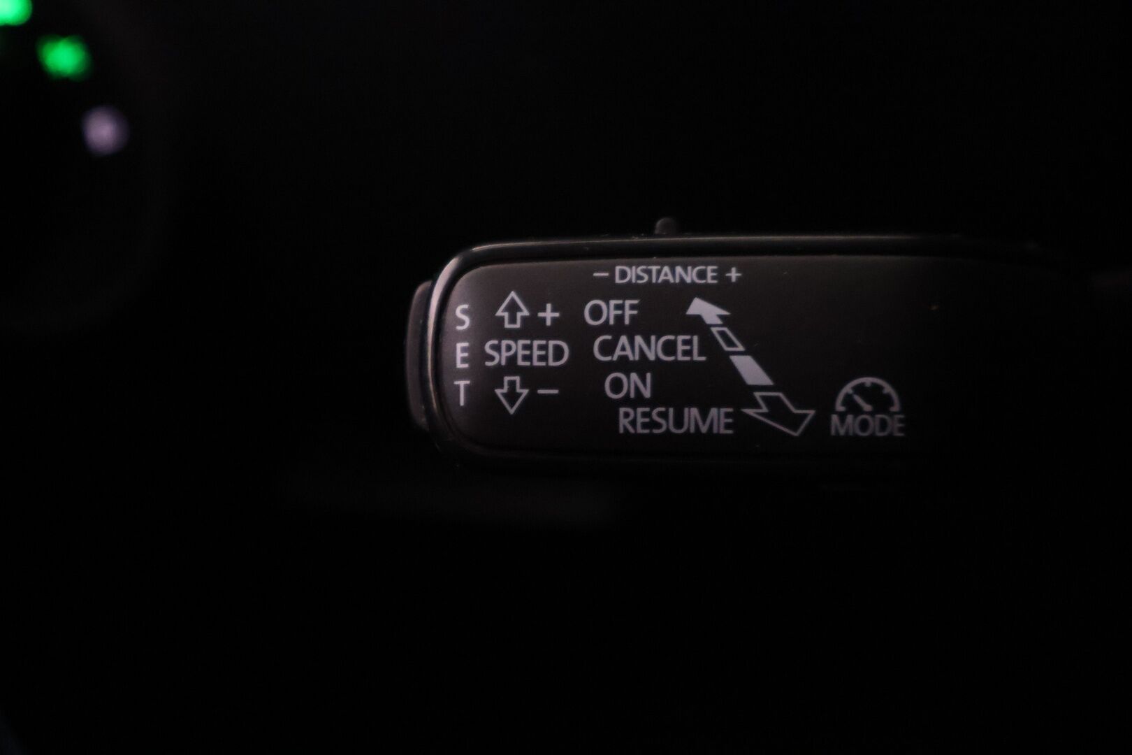 Skoda Superb 2018 Combi 1,5 TSI ACT Style BusinessLine DSG Autom. * ACC / Canton / Webasto / Vetokoukku / P.Kamera ja tutkat / Sähkökontti * - 2x renkaat ja vanteet 