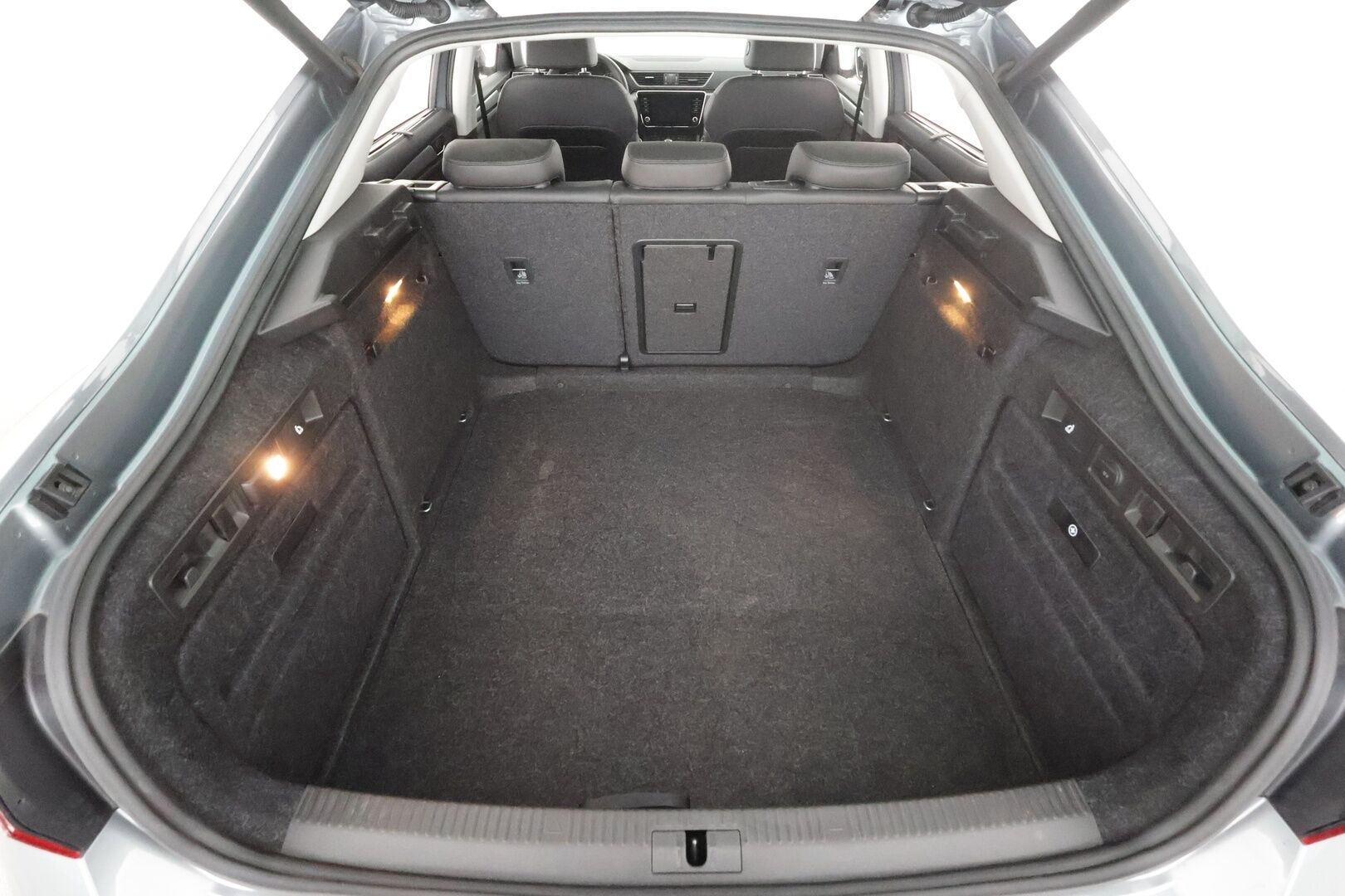 Skoda Superb 2019 1,5 TSI ACT Style BusinessLine DSG * ACC / Webasto / Muistipenkki / Canton / P.kamera / LED / Keyless / Smartlink * - 1.Om Suomi-auto / Merkkihuollettu / Kahdet renkaat