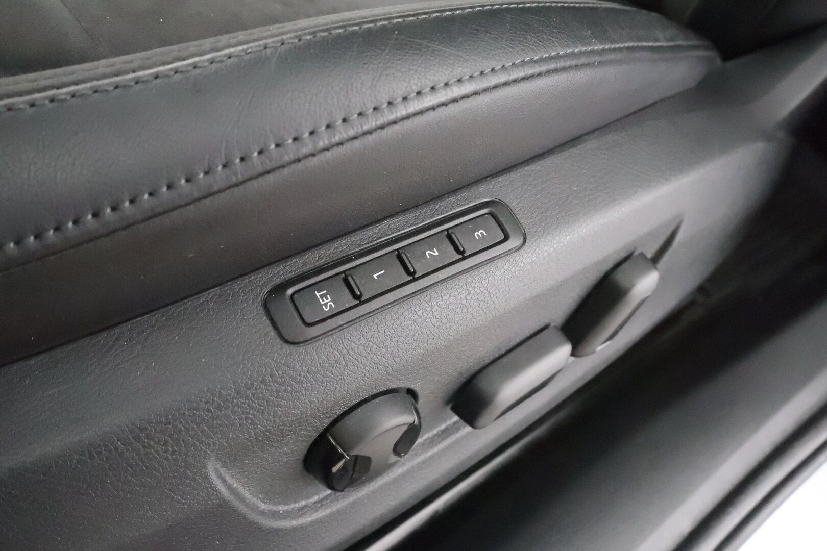 Skoda Superb 2019 1,5 TSI ACT Style BusinessLine DSG * ACC / Webasto / Muistipenkki / Canton / P.kamera / LED / Keyless / Smartlink * - 1.Om Suomi-auto / Merkkihuollettu / Kahdet renkaat