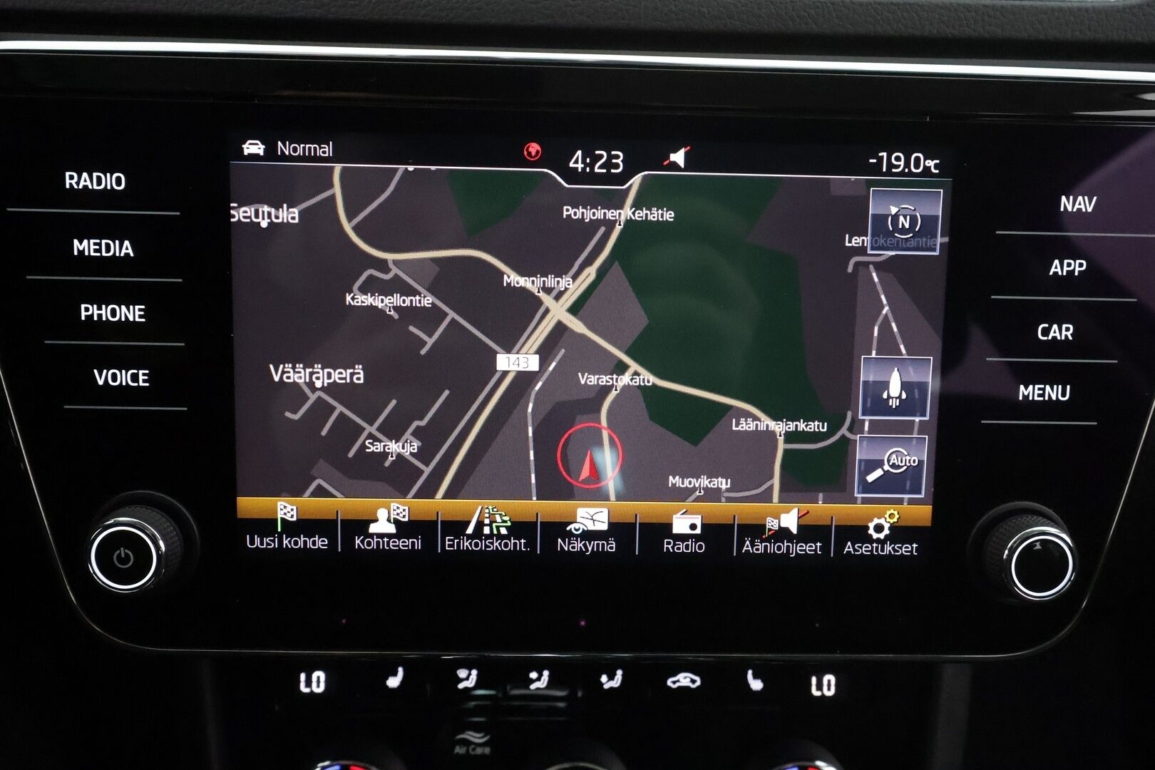 Skoda Superb 2019 1,5 TSI ACT Style BusinessLine DSG * ACC / Webasto / Muistipenkki / Canton / P.kamera / LED / Keyless / Smartlink * - 1.Om Suomi-auto / Merkkihuollettu / Kahdet renkaat