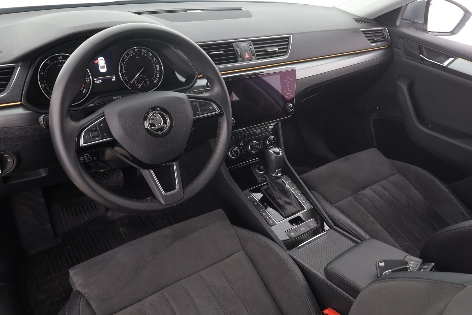 Skoda Superb 2019 1,5 TSI ACT Style BusinessLine DSG * ACC / Webasto / Muistipenkki / Canton / P.kamera / LED / Keyless / Smartlink * - 1.Om Suomi-auto / Merkkihuollettu / Kahdet renkaat