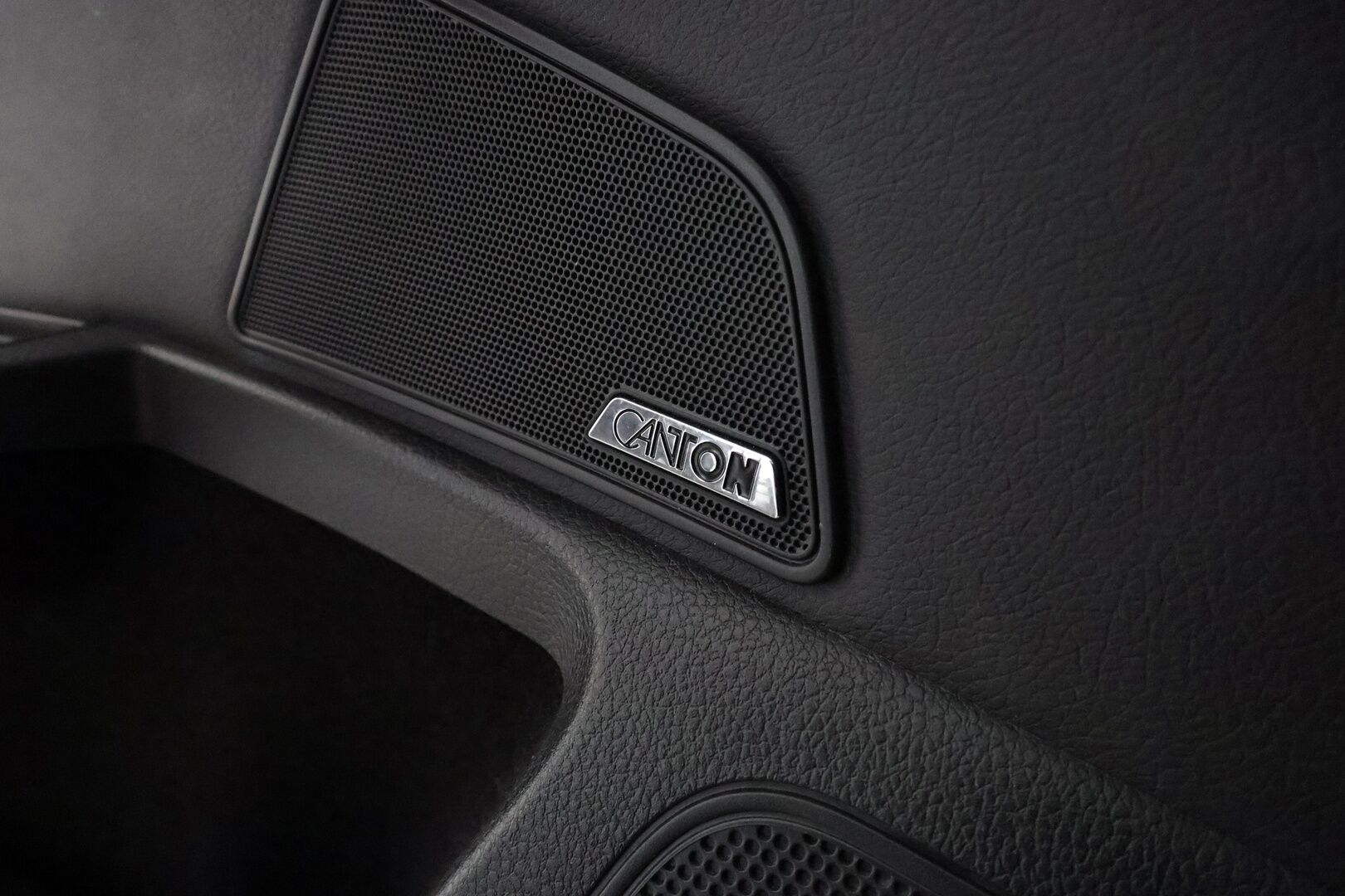 Skoda Superb 2019 1,5 TSI ACT L&K BusinessLine DSG Autom. - Suomiauto / Webasto / Adapt.Vakkari / Kattoluukku / Canton Premium Audio / Peruutuskamera / Ilmastoidut & Hierovat Nahkapenkit muistilla / Varusteltu!