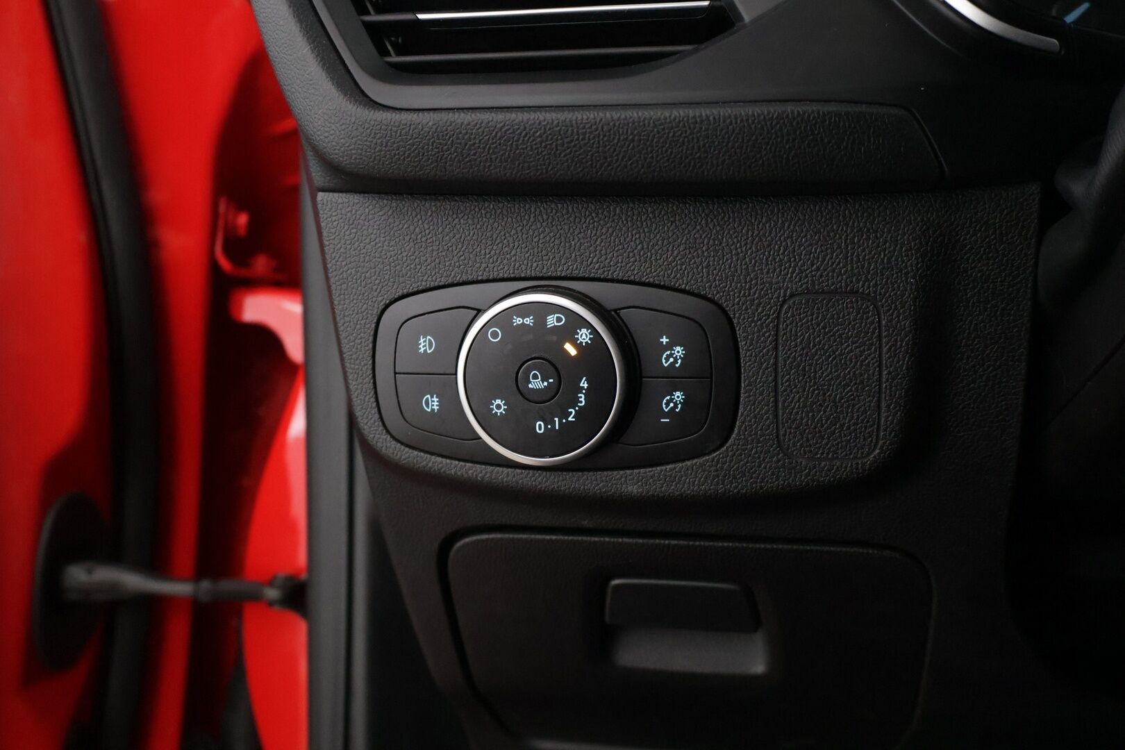 Ford Focus 2019 1,0 EcoBoost 125hv Start/Stop A8 Trend 5-ovinen * Vakkari / Tutkat / Apple Carplay / Navi /  Lohkolämmitin * - Hyvin huollettu, Siisti & Taloudellinen Suomi-Auto! - HULLU BLACKWEEK KORKOTARJOUS 2,49%