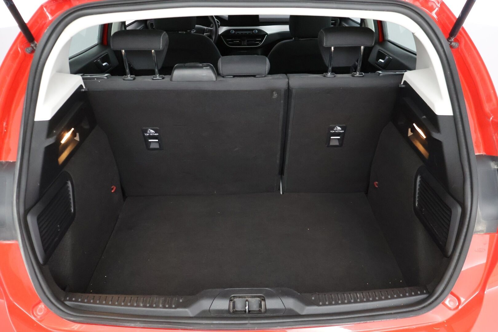 Ford Focus 2019 1,0 EcoBoost 125hv Start/Stop A8 Trend 5-ovinen * Vakkari / Tutkat / Apple Carplay / Navi /  Lohkolämmitin * - Hyvin huollettu, Siisti & Taloudellinen Suomi-Auto!  