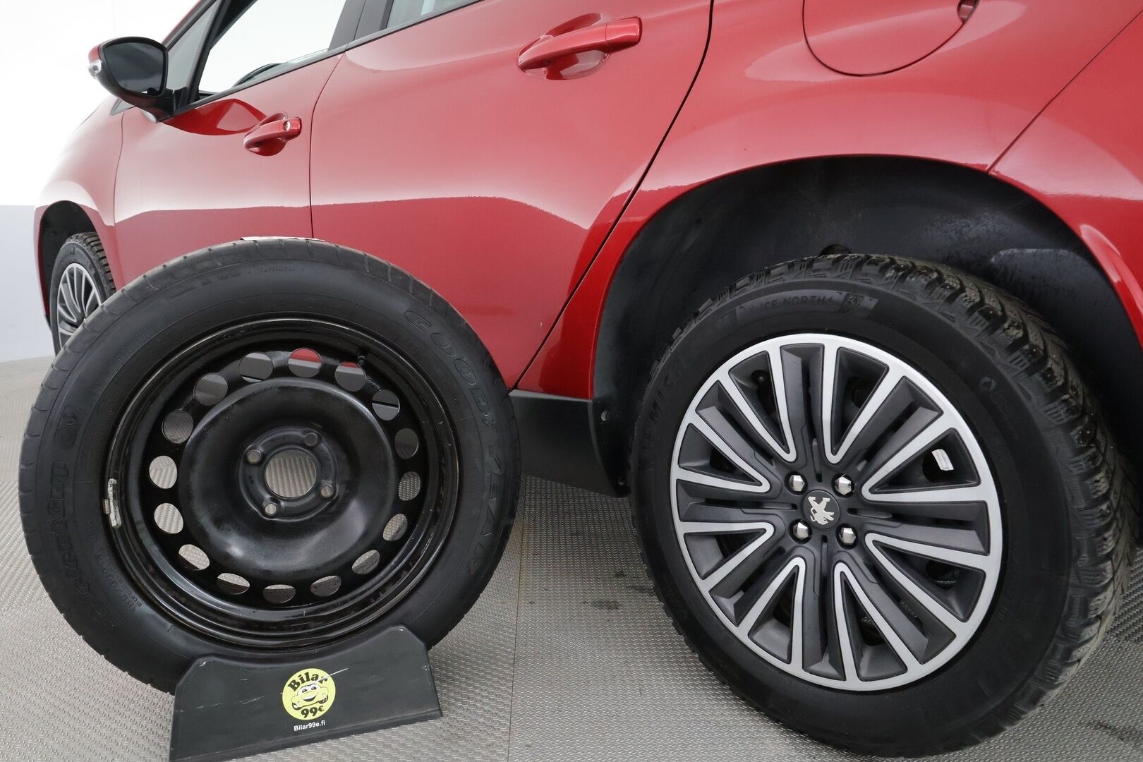 Peugeot 2008 2019 Motion PureTech 82 * Vakkari / Sisätilanlämmitin / P.Kamera / Bluetooth / Aut.Ilmastointi * - Suomi-auto / Kahdet renkaat / Merkkihuollettu! - HULLU BLACKWEEK KORKOTARJOUS 2,49%