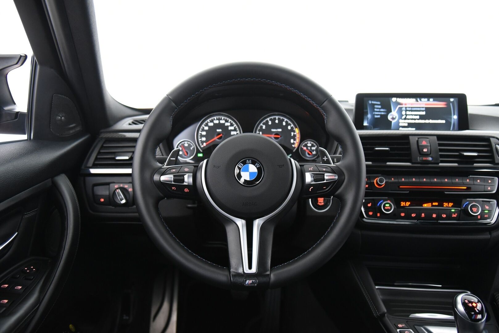 BMW M3 2014 F80 sedan DCT A / Harman/Kardon / Muistipenkki / Comfort Access / Prof. navi - Crank Hub tehty! / Hiilikuitu -katto / Puhdas historia!