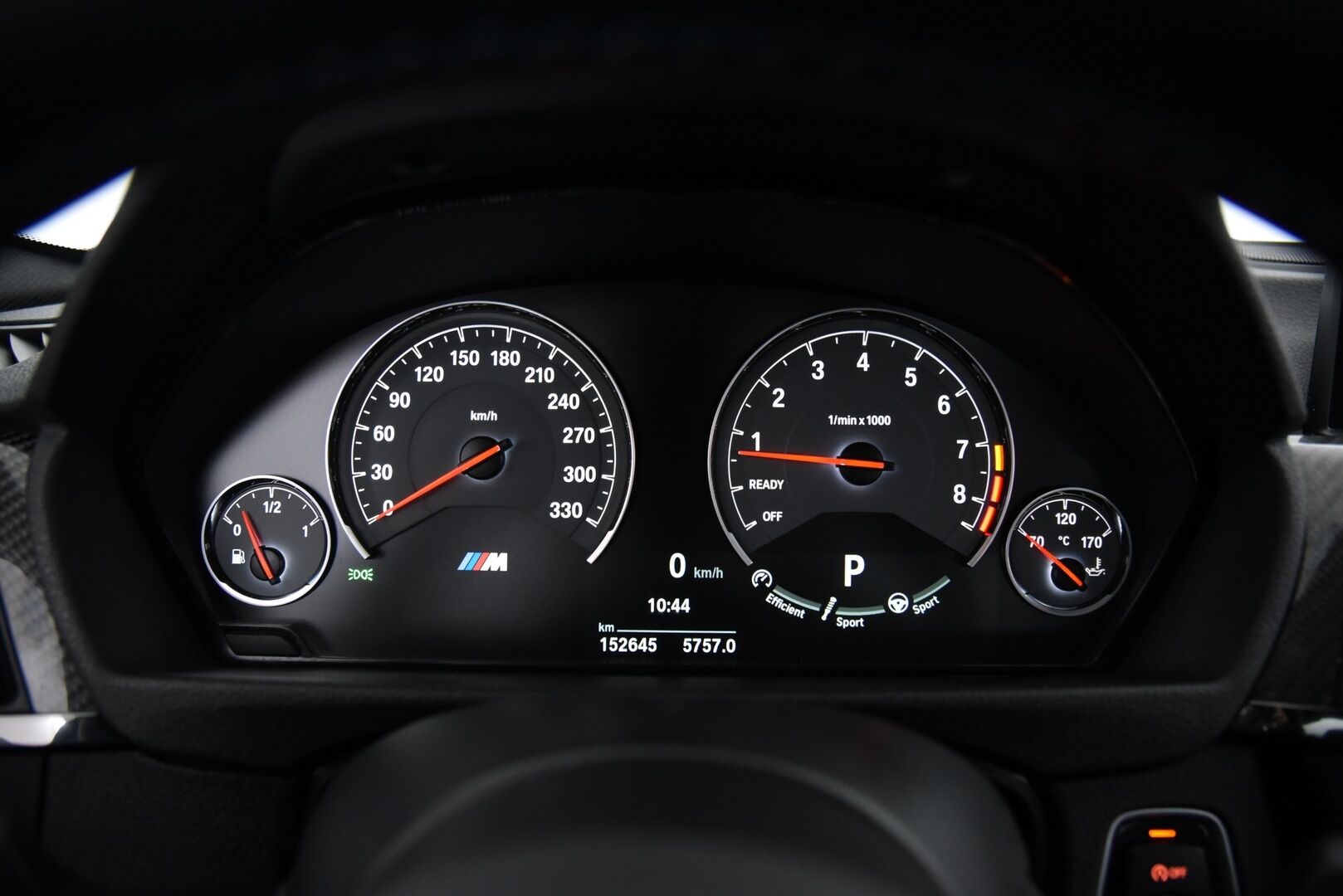 BMW M3 2014 F80 sedan DCT A / Harman/Kardon / Muistipenkki / Comfort Access / Prof. navi - Crank Hub tehty! / Hiilikuitu -katto / Puhdas historia!
