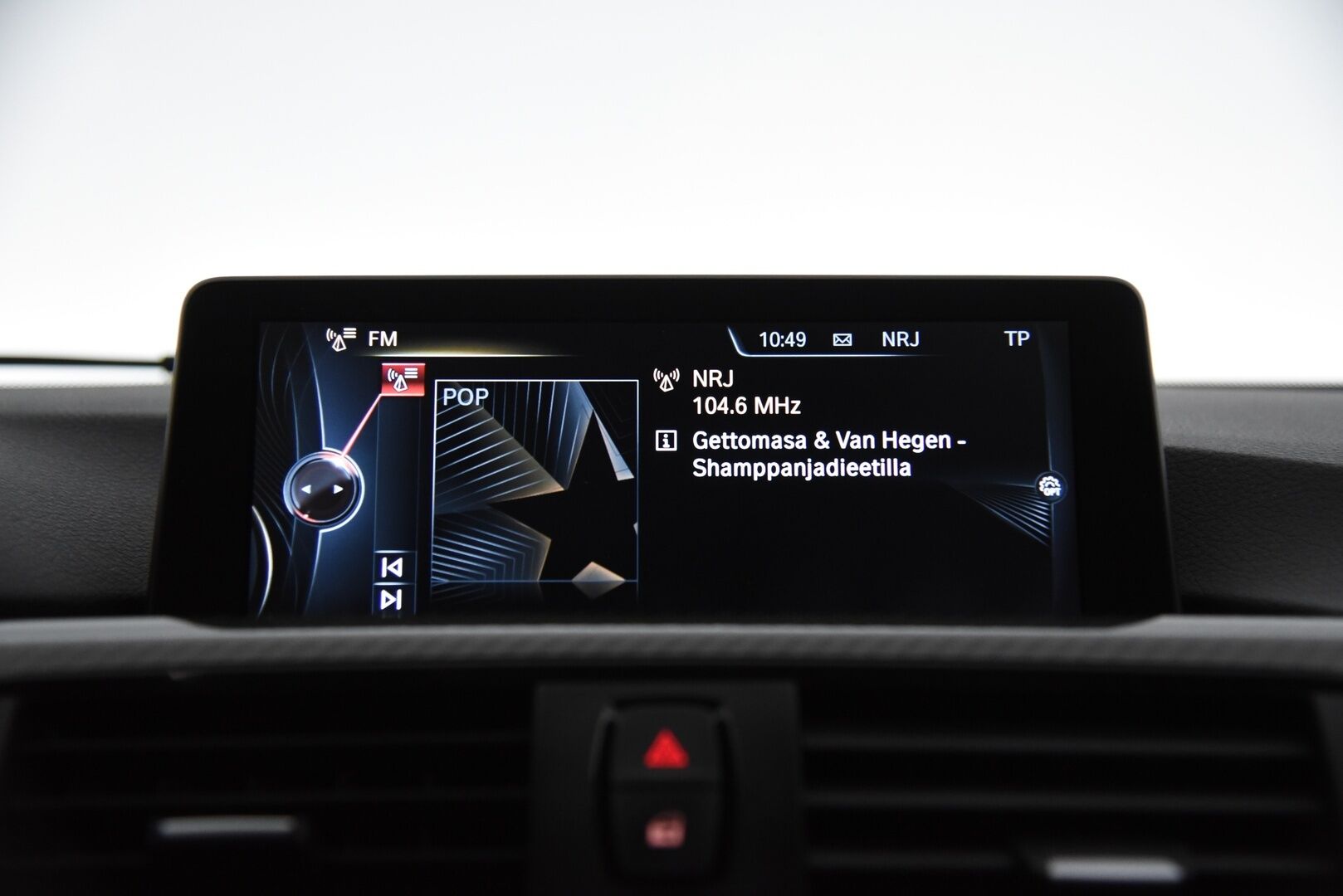 BMW M3 2014 F80 sedan DCT A / Harman/Kardon / Muistipenkki / Comfort Access / Prof. navi - Crank Hub tehty! / Hiilikuitu -katto / Puhdas historia!