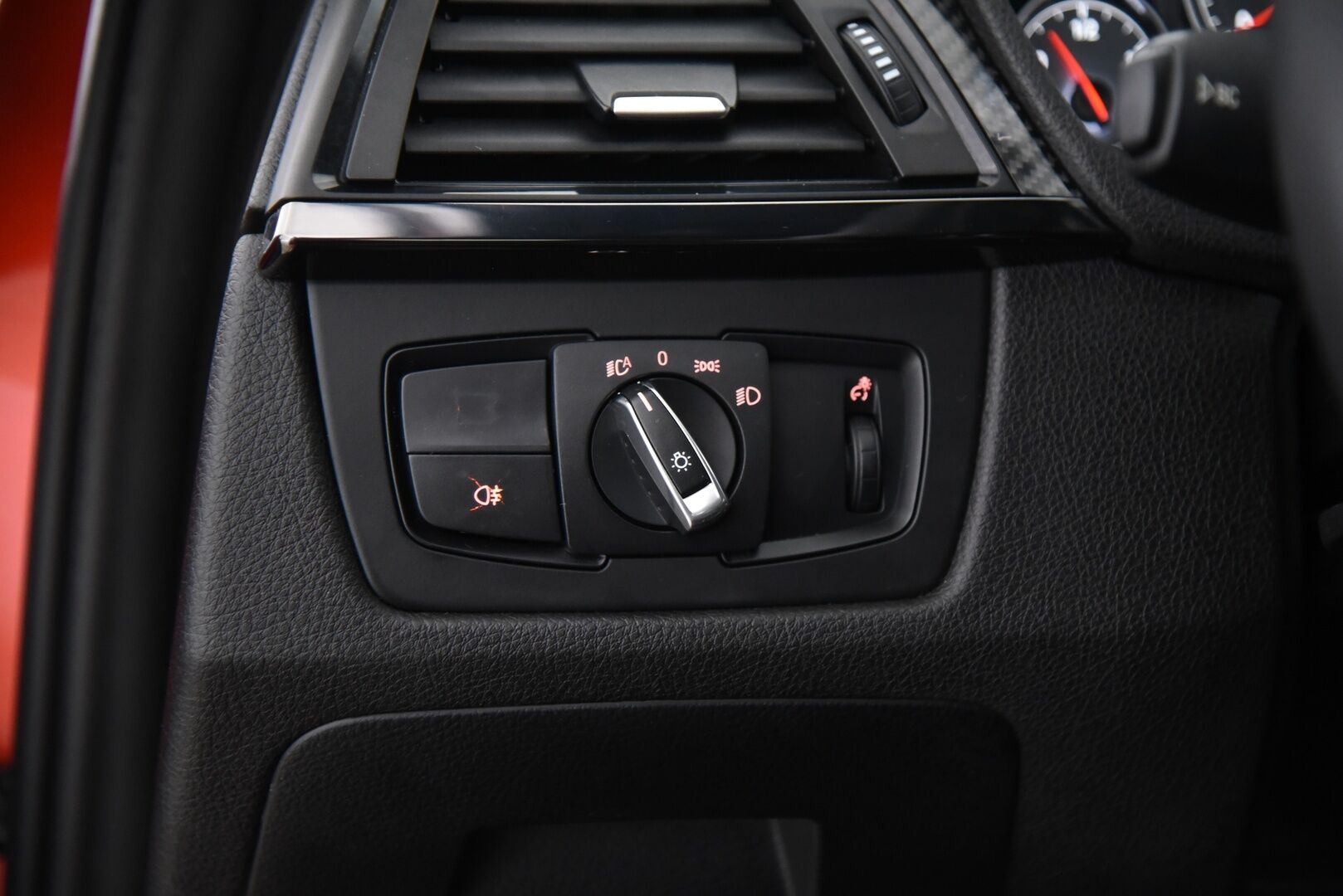 BMW M3 2014 F80 sedan DCT A / Harman/Kardon / Muistipenkki / Comfort Access / Prof. navi - Crank Hub tehty! / Hiilikuitu -katto / Puhdas historia!