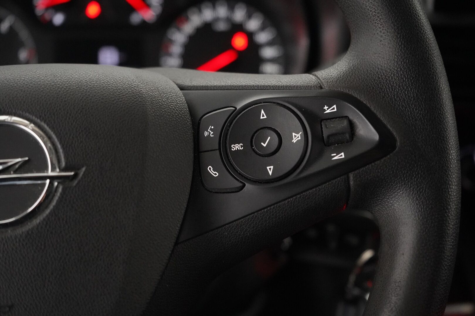 Opel Combo 2019 Cargo XL Enjoy 1,5 Diesel Turbo S/S 75 kW MT5 *Webasto / Vakkari / Koukku / Kamera / Tutkat / Läm.tuulilasi* - Säntillinen huoltokirja / Kahdet renkaat vanteineen / Siisti / Seuraava katsastus 24.5.2027