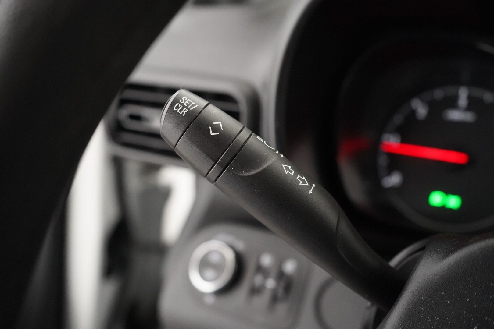 Opel Combo 2019 Cargo XL Enjoy 1,5 Diesel Turbo S/S 75 kW MT5 *Webasto / Vakkari / Koukku / Kamera / Tutkat / Läm.tuulilasi* - Säntillinen huoltokirja / Kahdet renkaat vanteineen / Siisti / Seuraava katsastus 24.5.2027