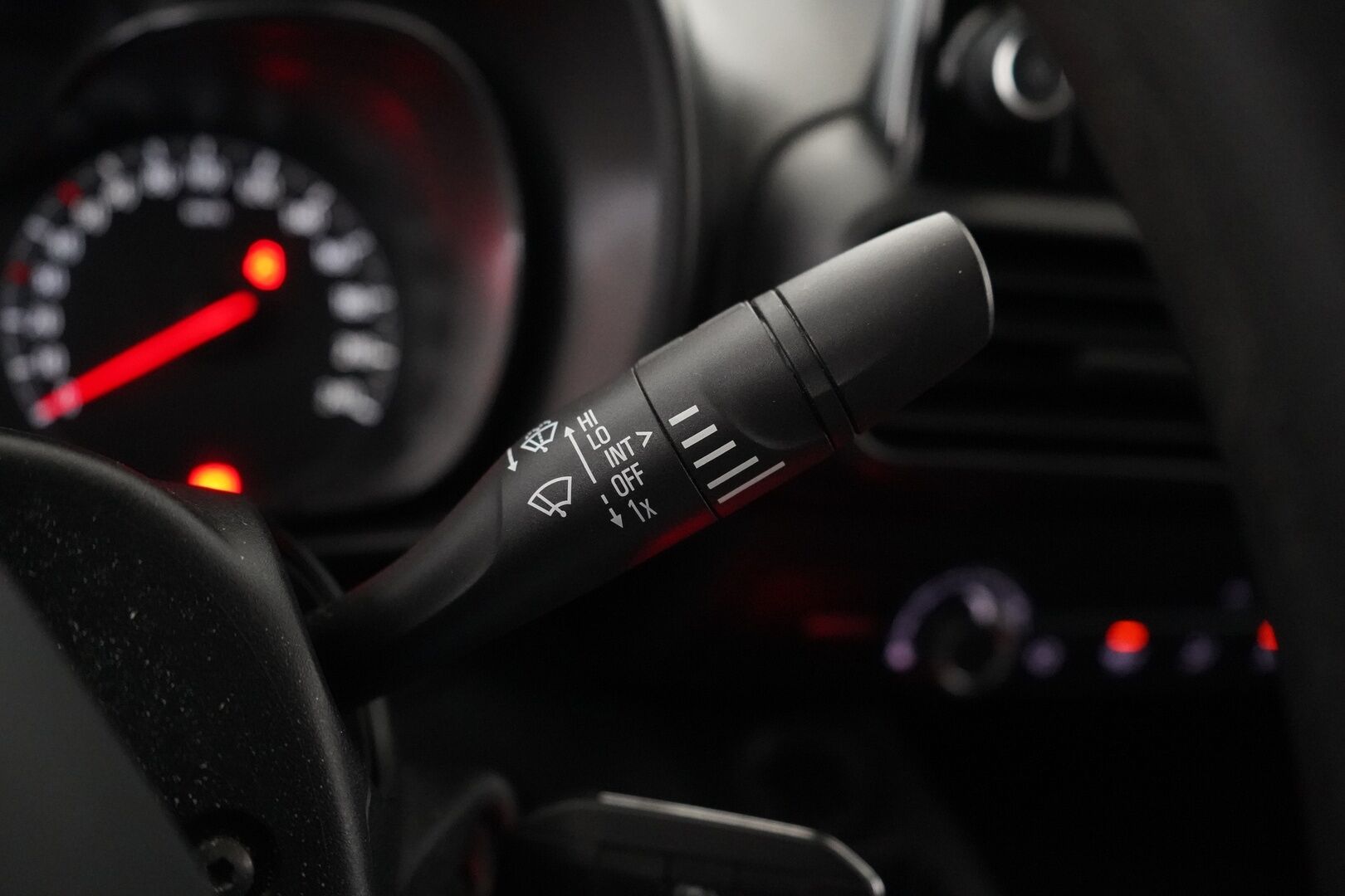 Opel Combo 2019 Cargo XL Enjoy 1,5 Diesel Turbo S/S 75 kW MT5 *Webasto / Vakkari / Koukku / Kamera / Tutkat / Läm.tuulilasi* - Säntillinen huoltokirja / Kahdet renkaat vanteineen / Siisti / Seuraava katsastus 24.5.2027