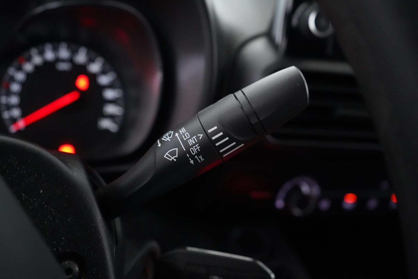 Opel Combo 2019 Cargo XL Enjoy 1,5 Diesel Turbo S/S 75 kW MT5 *Webasto / Vakkari / Koukku / Kamera / Tutkat / Läm.tuulilasi* - Säntillinen huoltokirja / Kahdet renkaat vanteineen / Siisti / Seuraava katsastus 24.5.2027