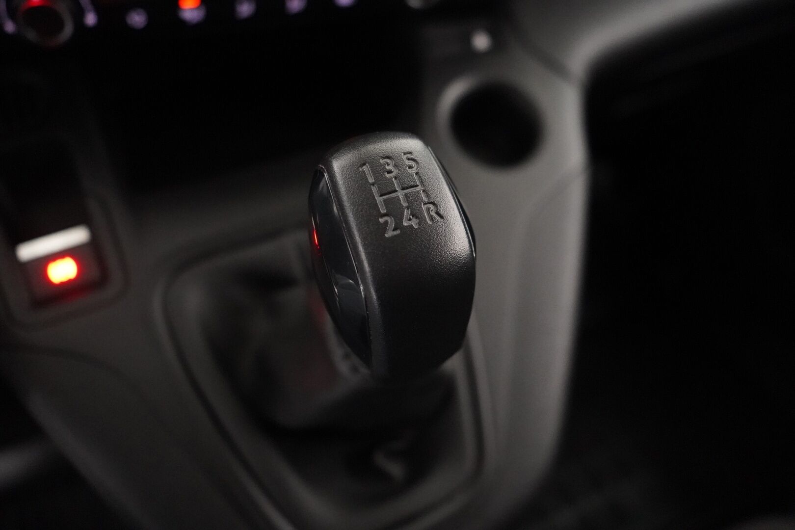 Opel Combo 2019 Cargo XL Enjoy 1,5 Diesel Turbo S/S 75 kW MT5 *Webasto / Vakkari / Koukku / Kamera / Tutkat / Läm.tuulilasi* - Säntillinen huoltokirja / Kahdet renkaat vanteineen / Siisti / Seuraava katsastus 24.5.2027