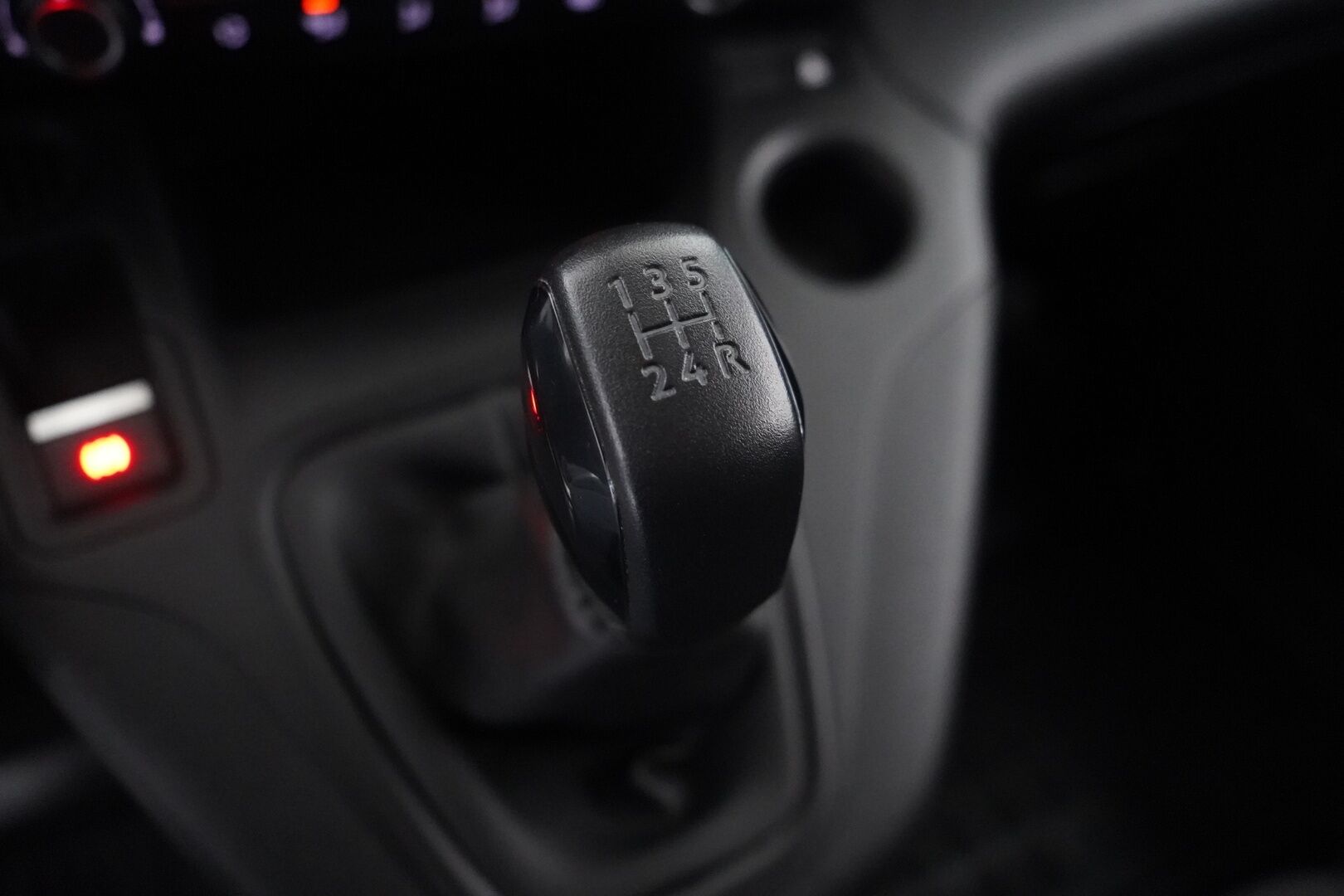 Opel Combo 2019 Cargo XL Enjoy 1,5 Diesel Turbo S/S 75 kW MT5 *Webasto / Vakkari / Koukku / Kamera / Tutkat / Läm.tuulilasi* - Säntillinen huoltokirja / Kahdet renkaat vanteineen / Siisti / Seuraava katsastus 24.5.2027